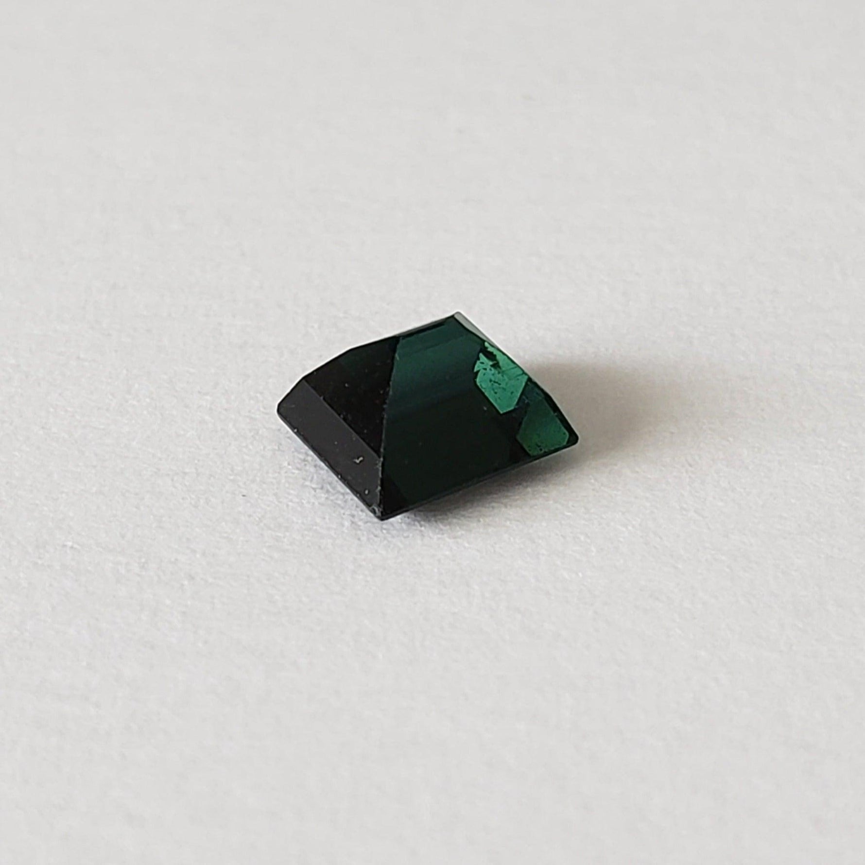  Tourmaline | Baguette Cut | Dark Neon Green | 5.7x5.1mm 0.93ct 6
