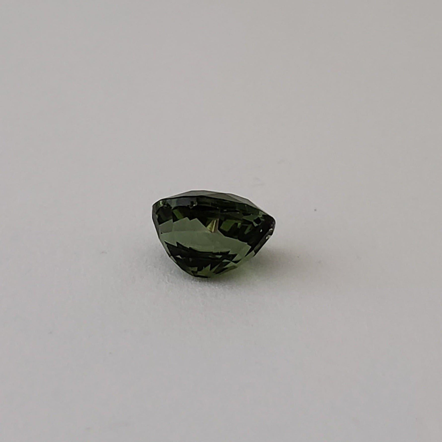   Tourmaline | Oval Cut | Forest Green | 7.5x6.3mm 1.57ct 