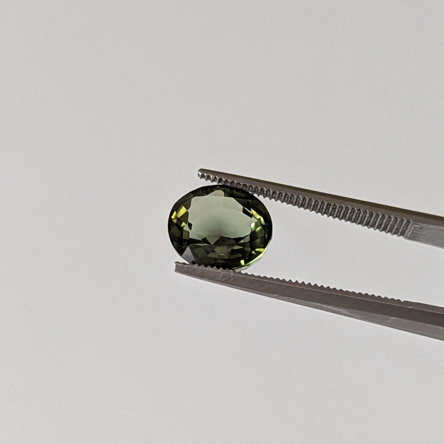 Tourmaline | Oval Cut | Green | 9.3x8.2mm 2.80ct 1