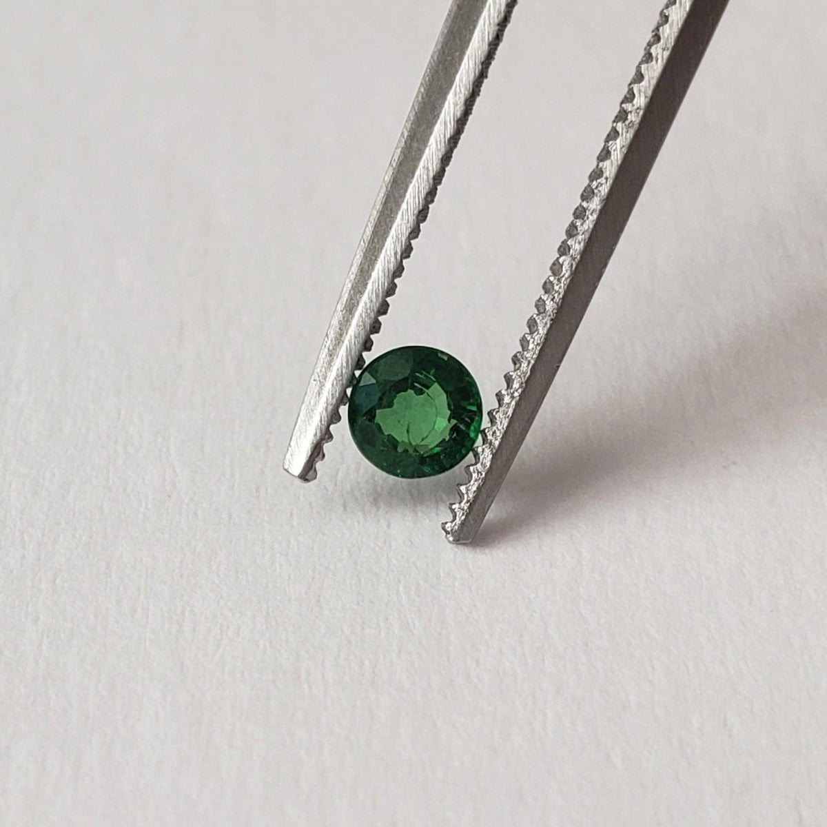  Tsavorite | Round Cut | Emerald Green | 3.5mm 0.20ct | Africa | SO24 1