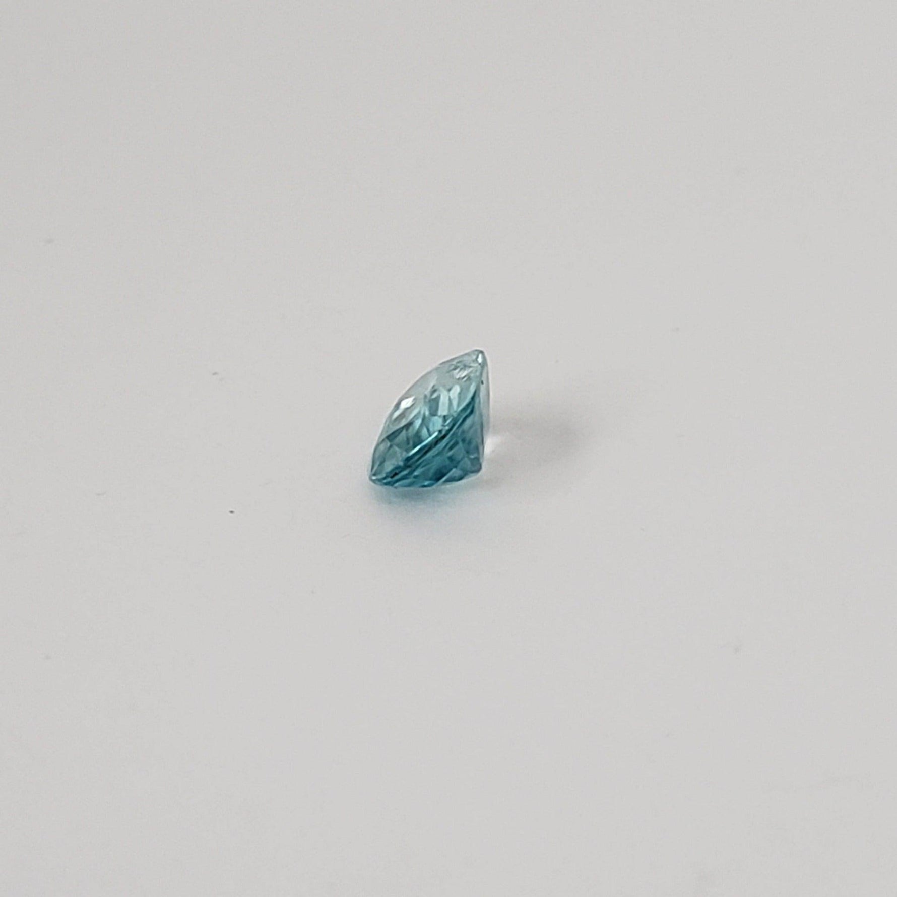  Zircon | Oval Cut | Blue | 8x5.6mm 1.85ct | Cambodia 6