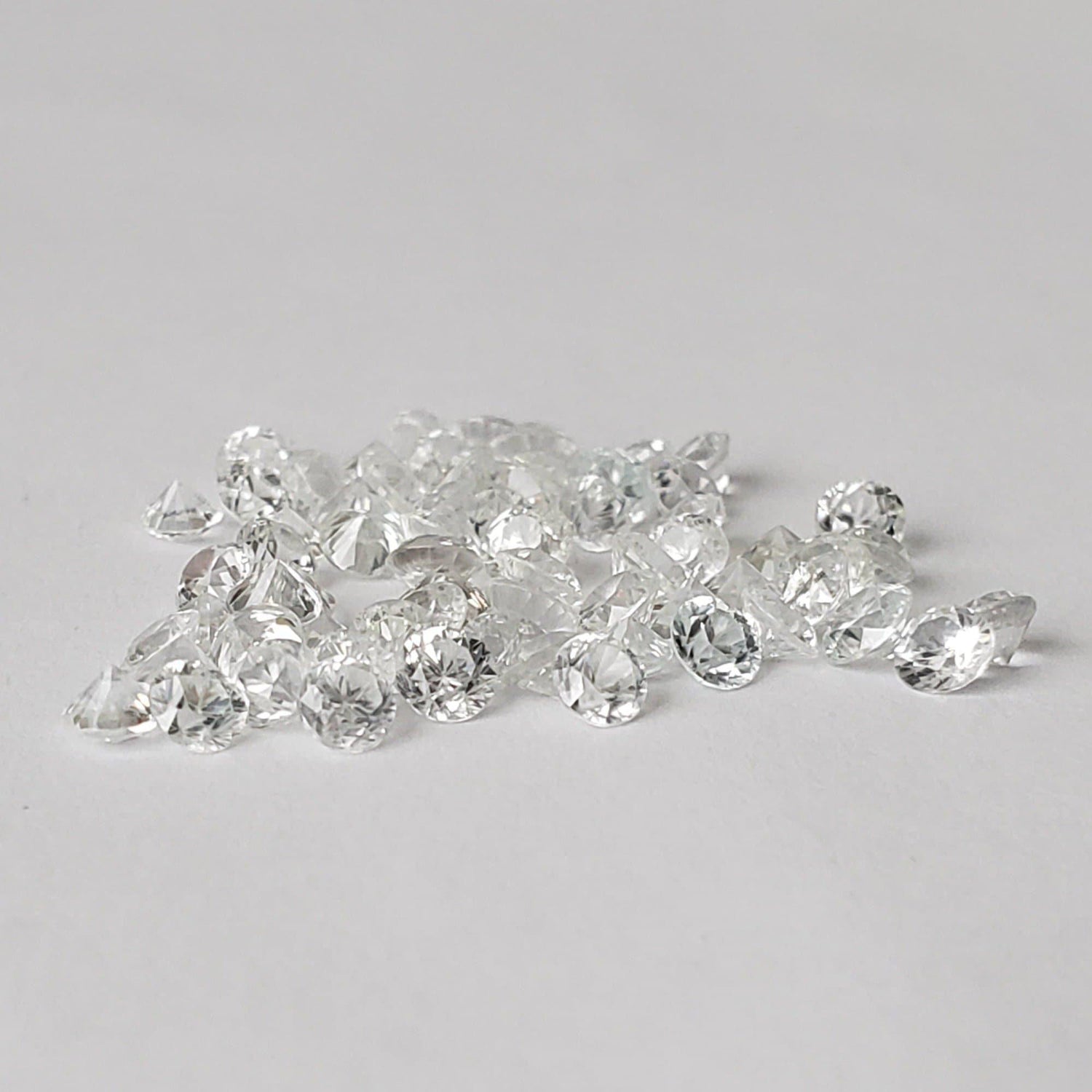  Zircon | Round Diamond Cut | White | 3.5mm | Cambodia 1