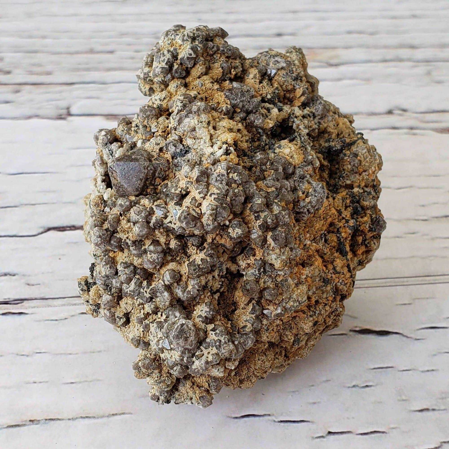 Albite, Pyrite, Siderite and Terminated Quartz Crystal Cluster | 119.5 gr | Mont St-Hilaire, Quebec