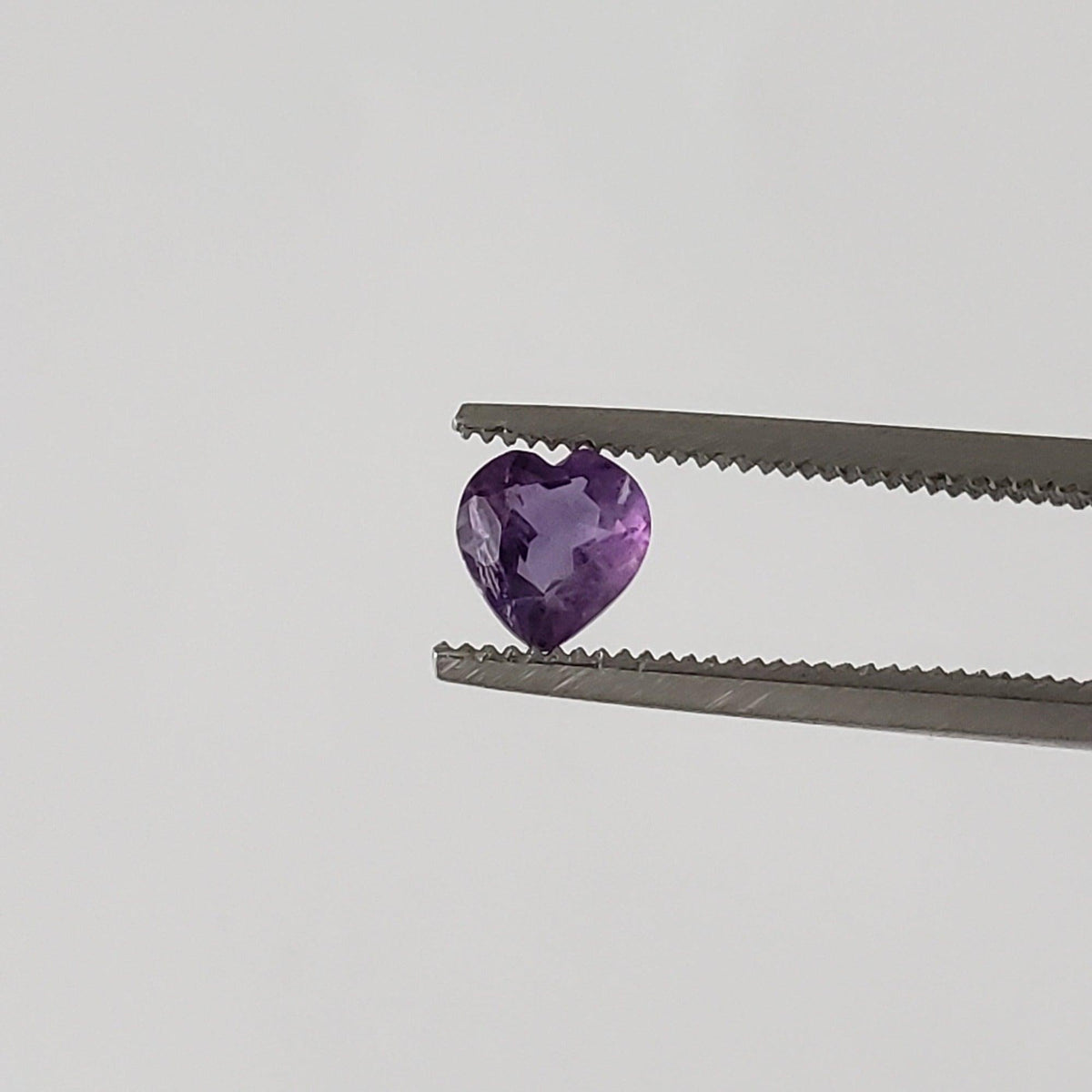  Amethyst | Heart Shape Cut | Purple | 4.8x4.6mm 0.32ct 