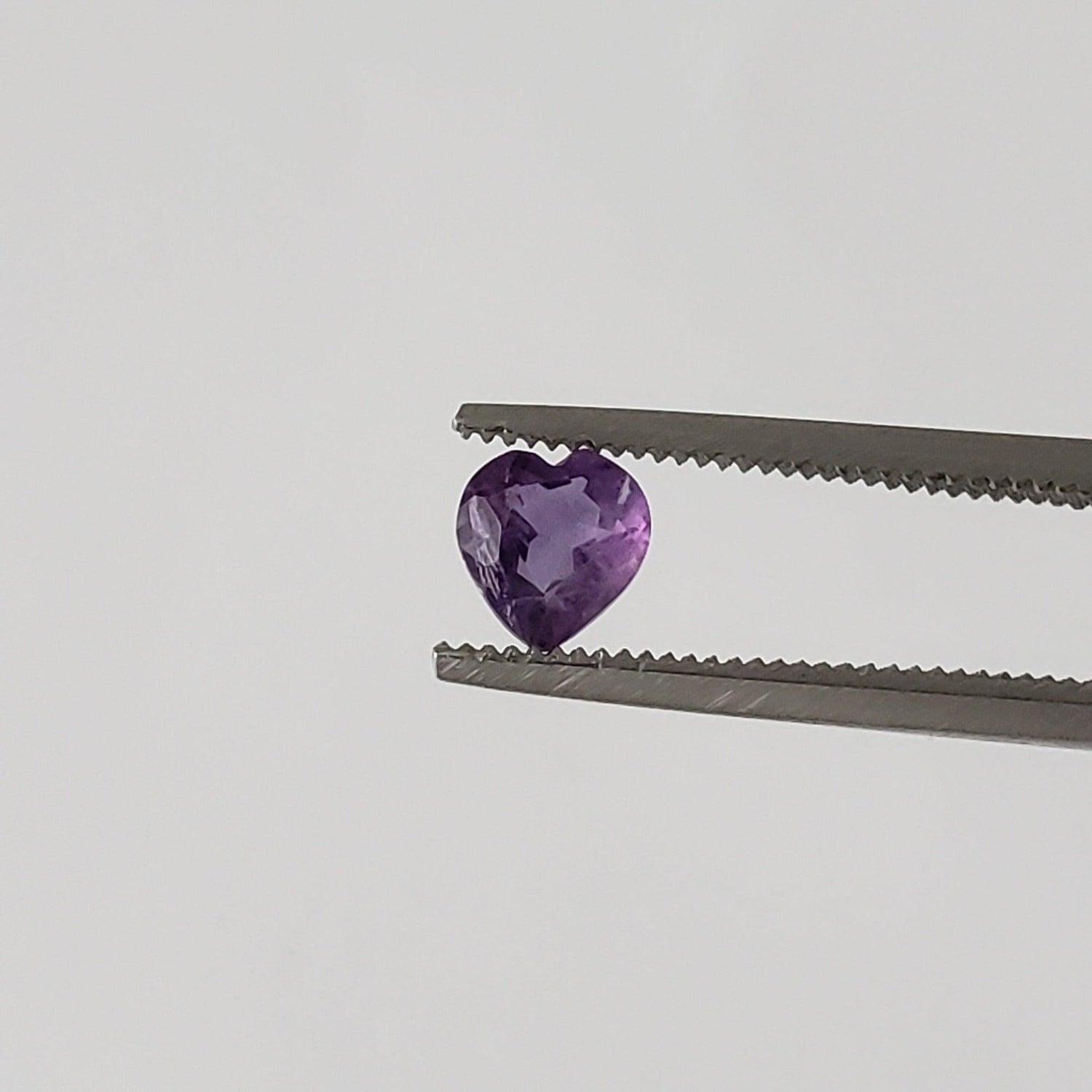  Amethyst | Heart Shape Cut | Purple | 4.8x4.6mm 0.32ct 