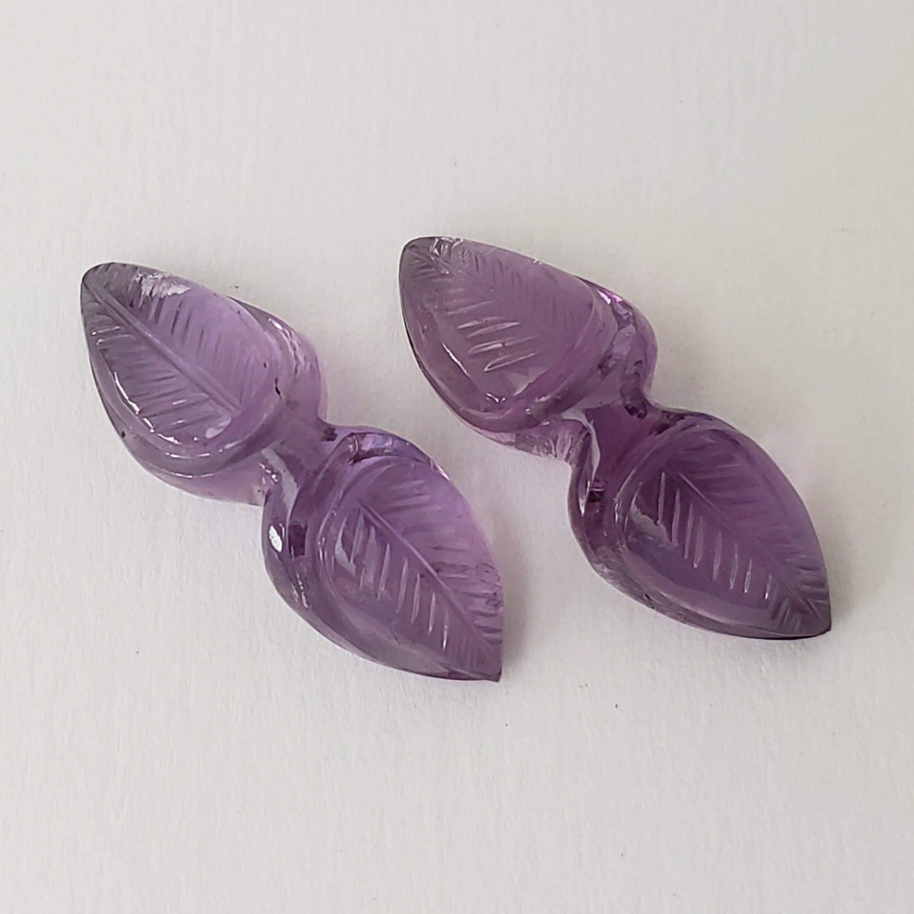 Amethyst Pair | Carved Leaf Shape | Purple | 21x17.5mm | Canagem.com