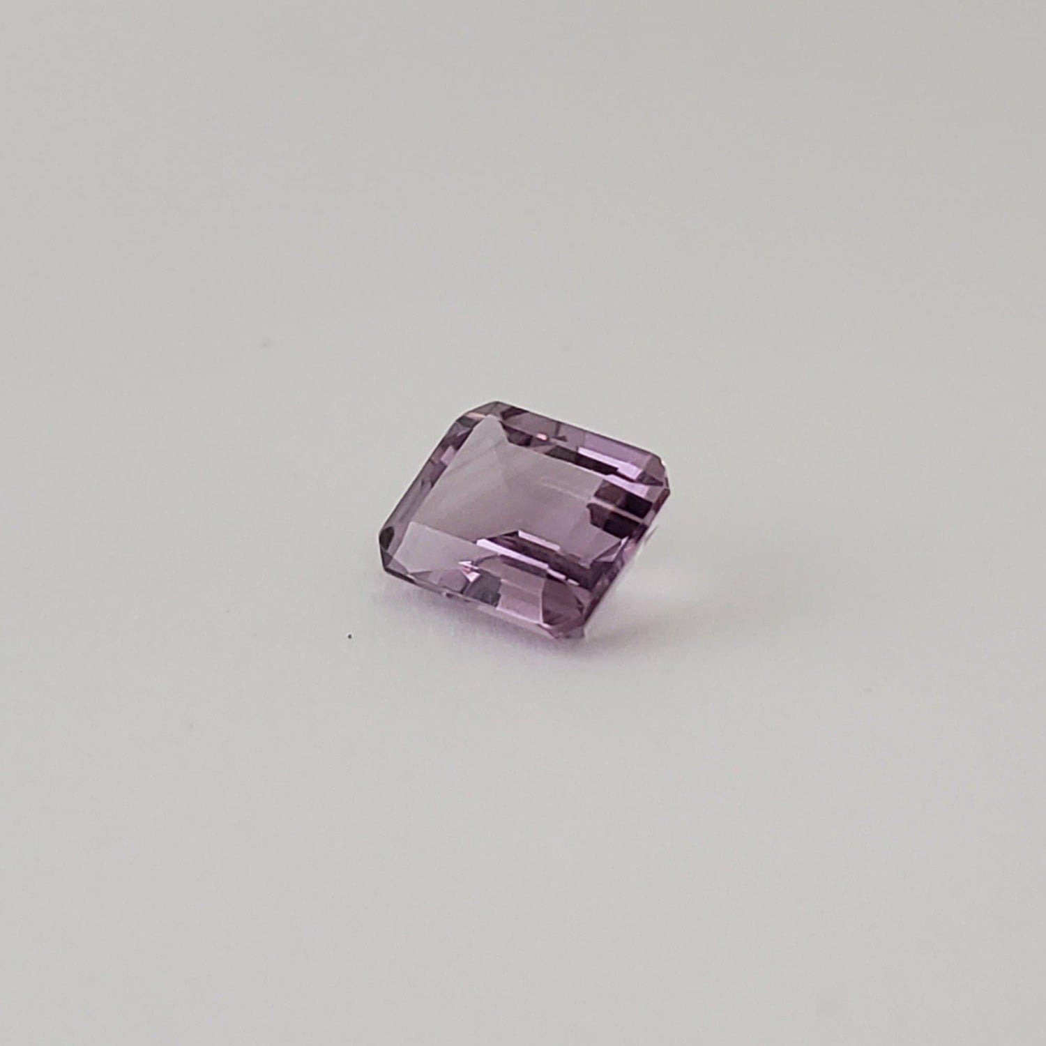 Amethyst | Octagon Cut | Purple | 9x7mm 2.1ct | Canagem.com