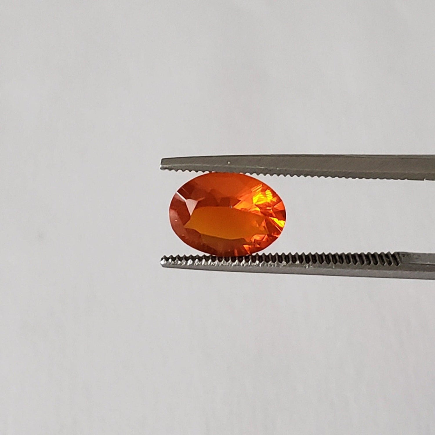 Cherry Opal | Oval Cut | Reddish Orange | 9x7mm 1.2ct | Mexico