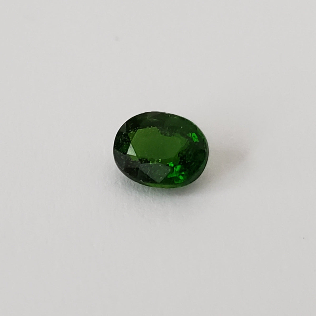 Chrome Diopside Gemstone | Oval Cut | Green | 5.5x4.3mm 0.59ct