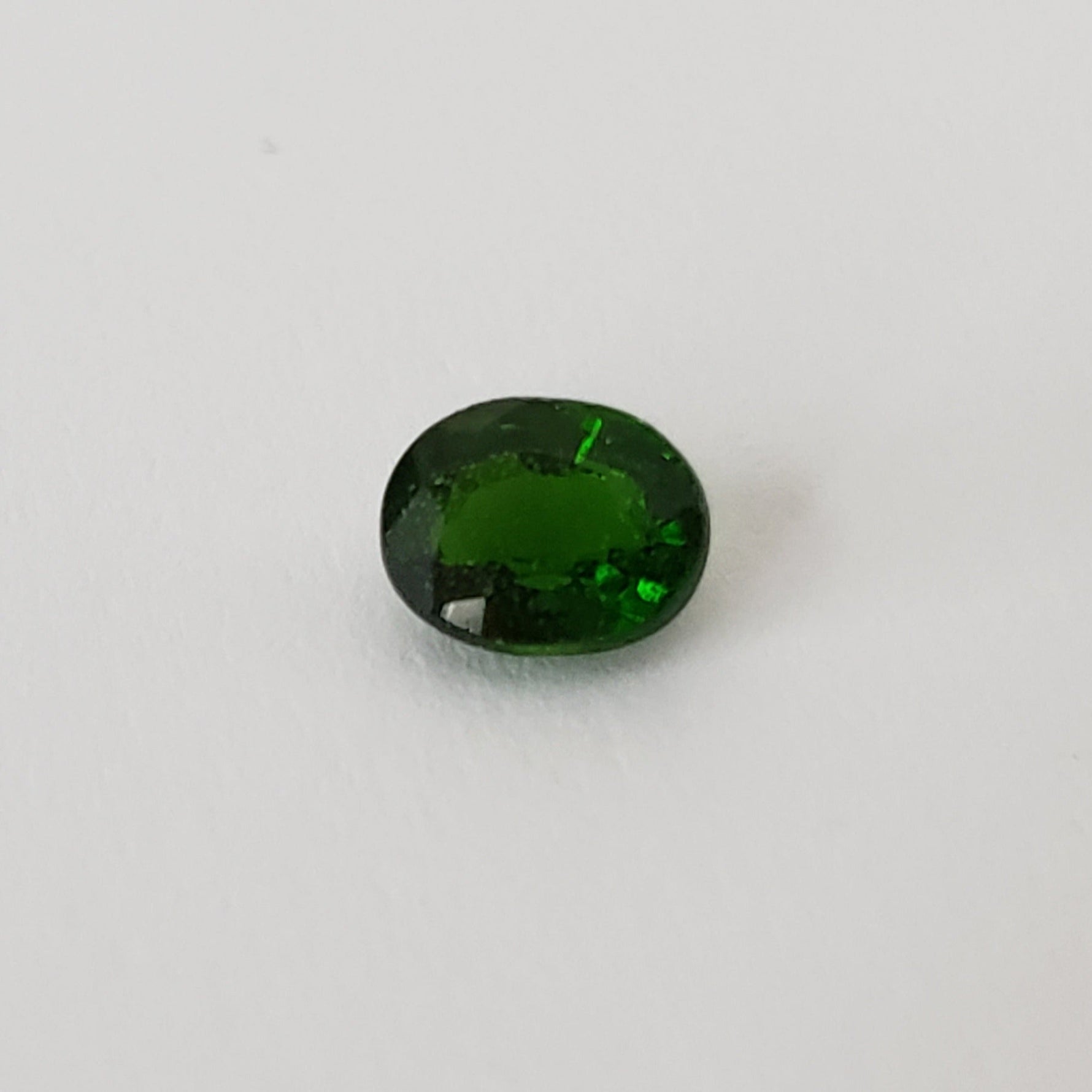 Chrome Diopside Gemstone | Oval Cut | Green | 5.5x4.3mm 0.59ct