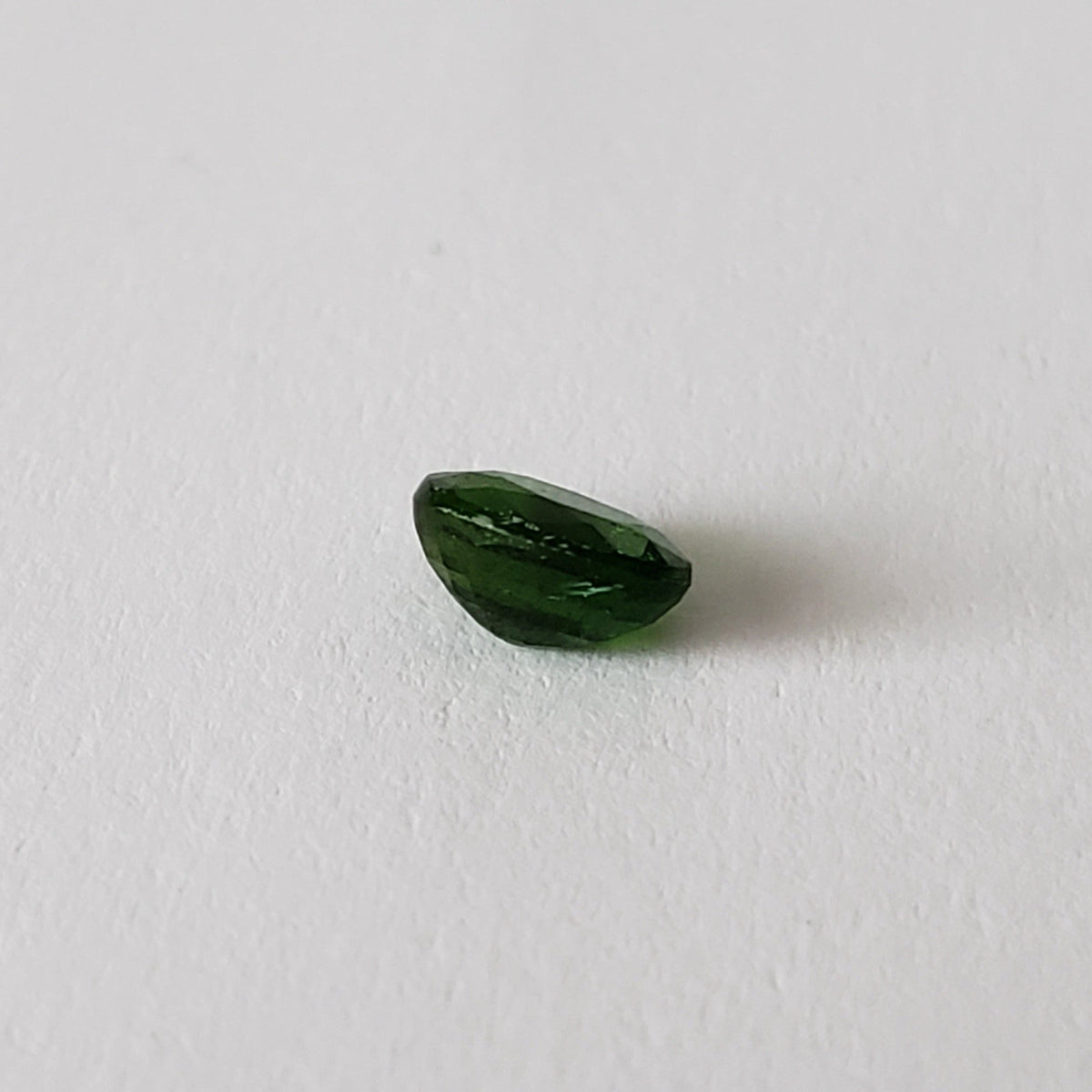 Chrome Diopside Gemstone | Oval Cut | Green | 5.5x4.3mm 0.59ct