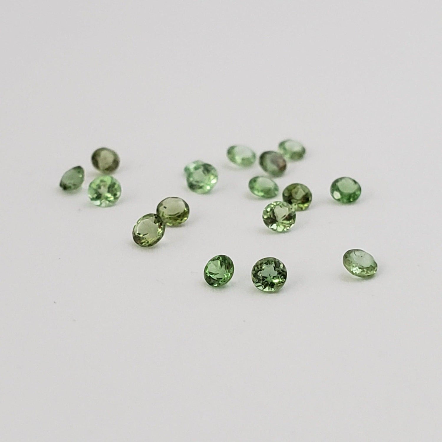  Chrome Tourmaline | Round Cut | Green | 2mm 