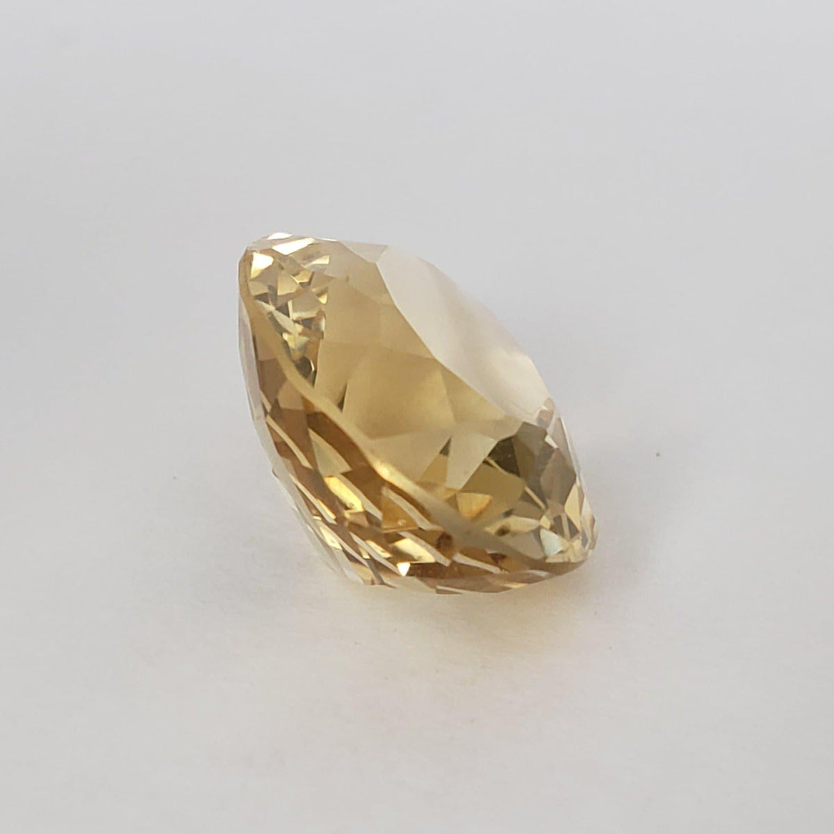 Citrine | Unheated Citrine | Oval Cut | Golden Yellow | 19.9x15.7mm 17.44ct | Madagascar