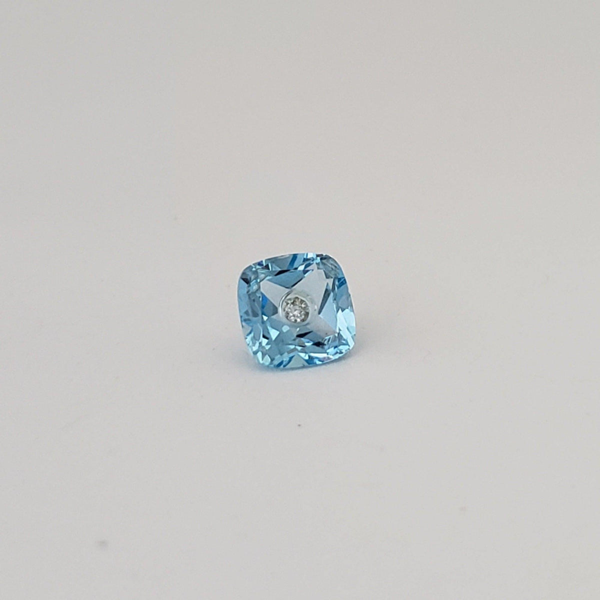 Diamond in Topaz | Cushion Cut | Sky Blue | 6 mm 1.30ct