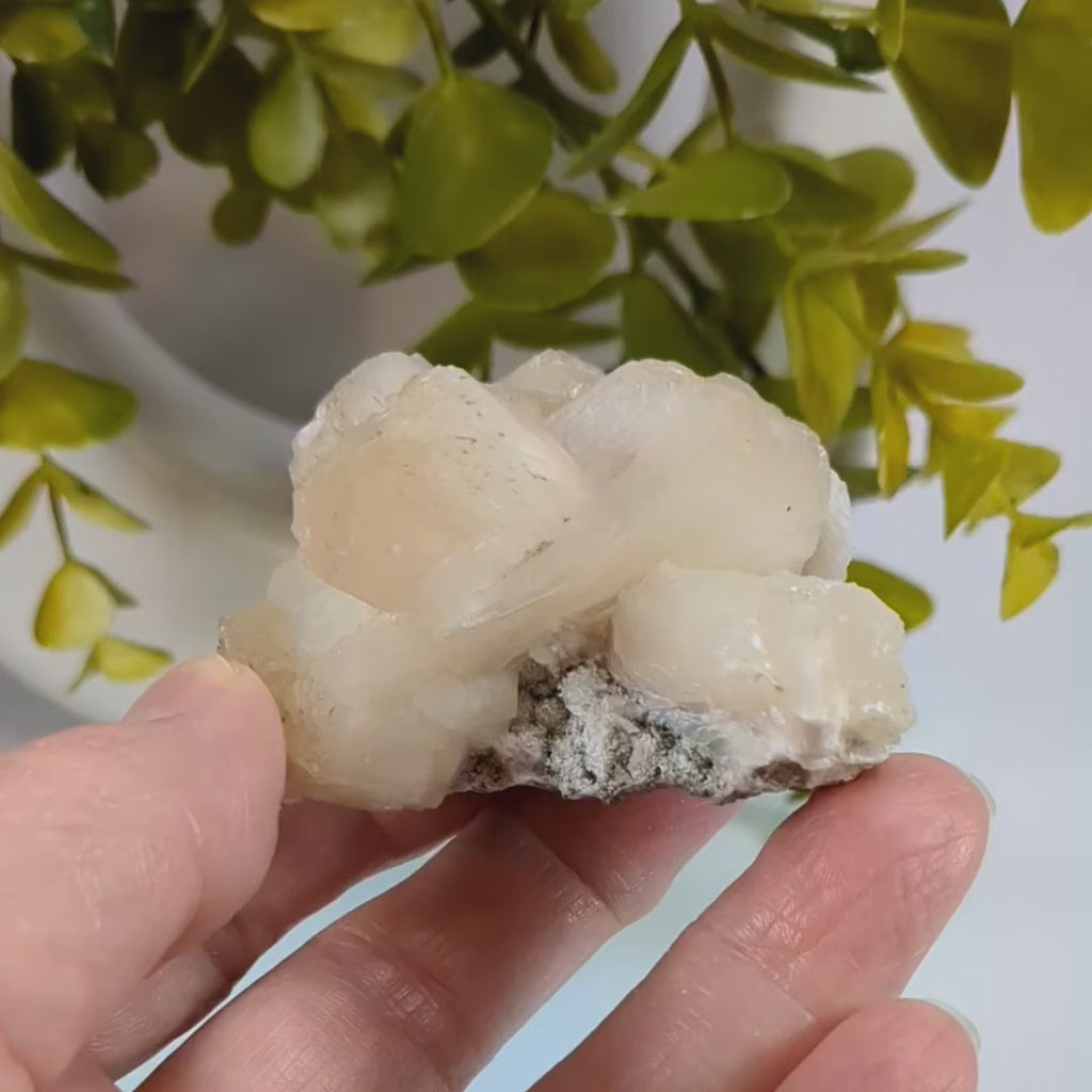 Stilbite Crystal | 109 grams | Jalgaon, India