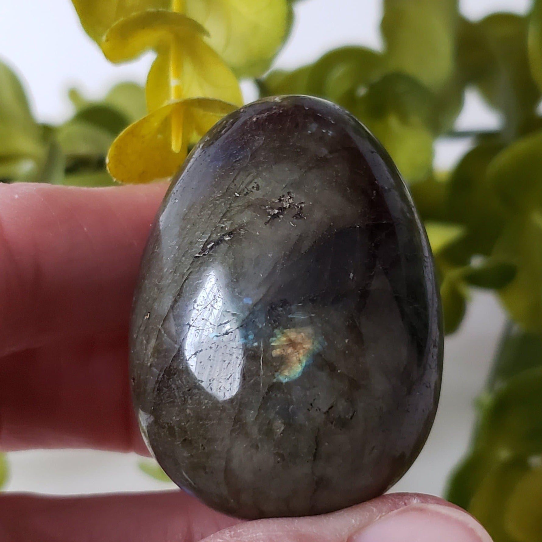 Labradorite Egg | Natural Gray Rainbow | 88.59 Gr | Madagascar