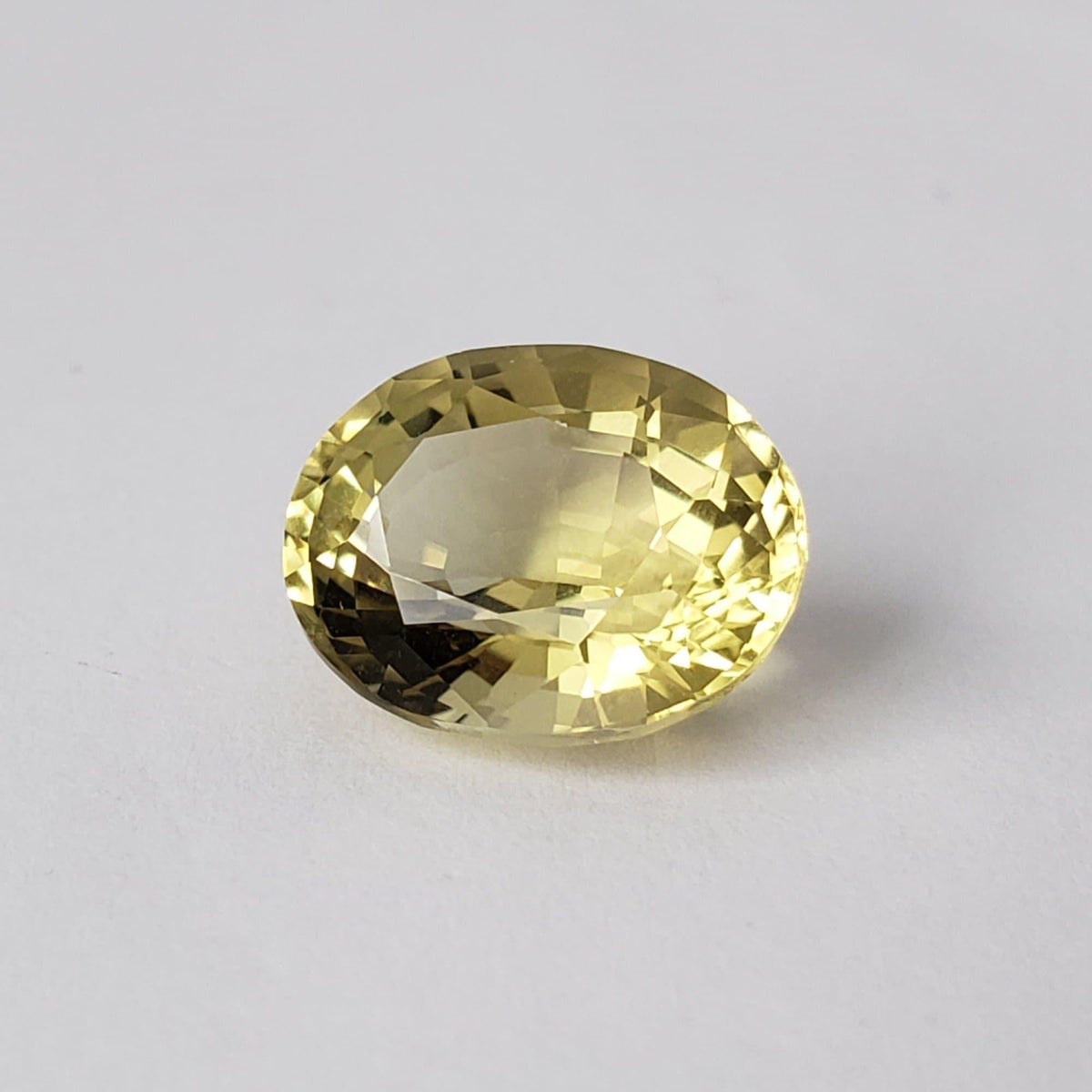 Lemon Quartz | Faceted Oval Cut | Greenish Yellow | 13x11mm