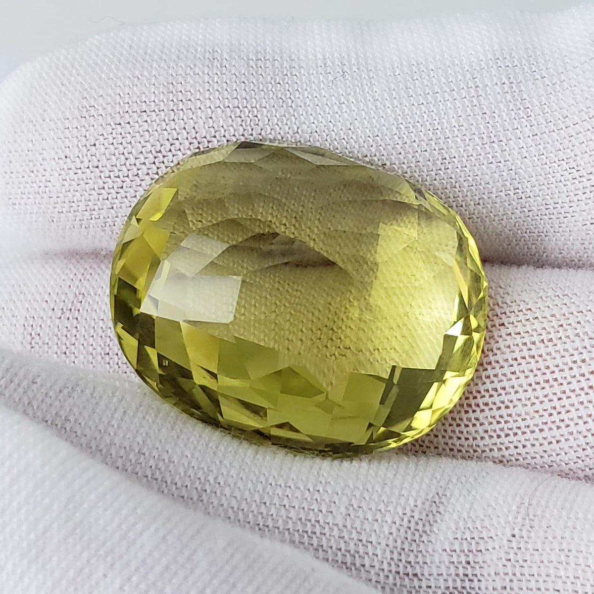  Lemon Quartz | Oval Checkerboard Cut | Lime Green | 29x25mm 66.65ct 