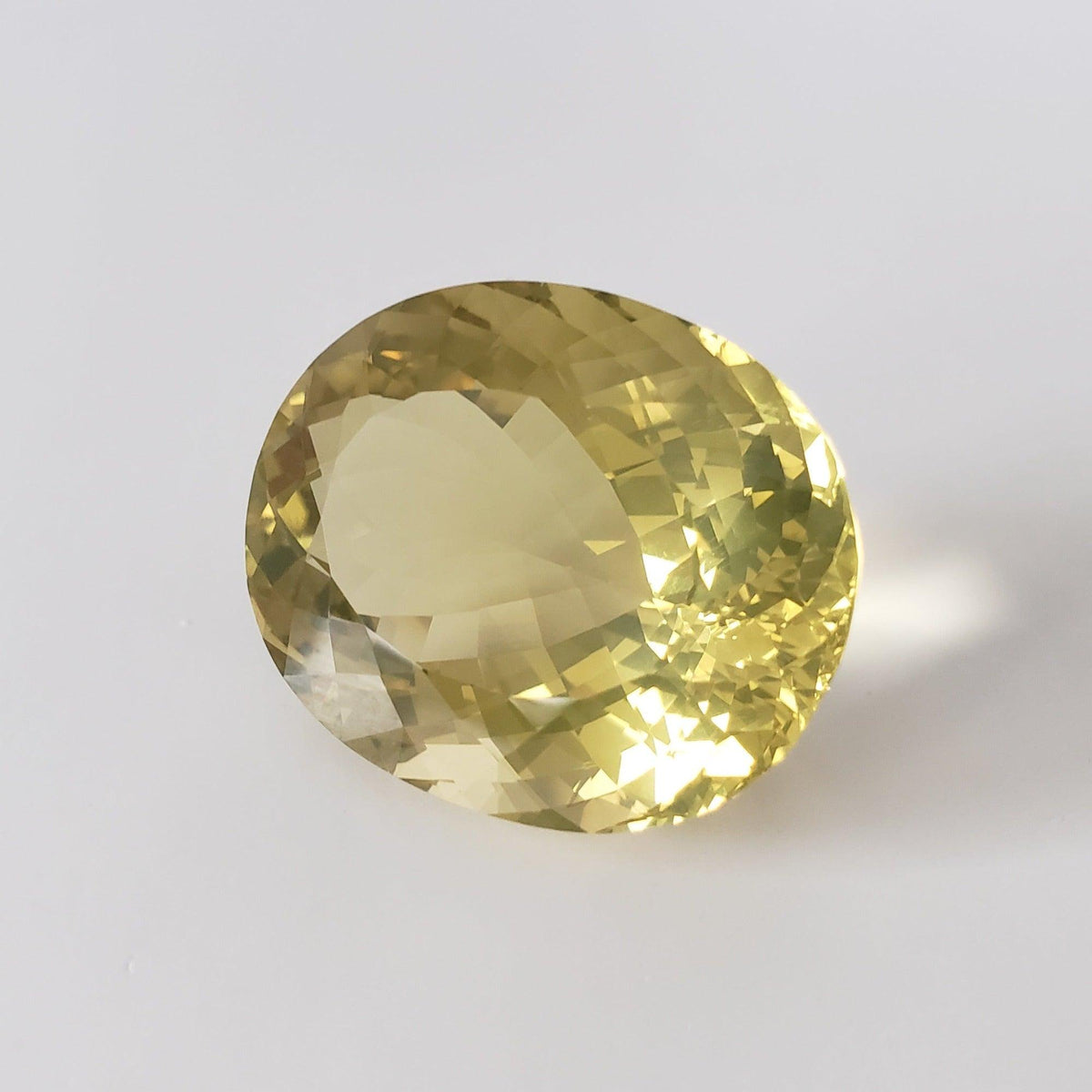  Lemon Quartz | Unheated Natural | Oval Cut | 35x28mm 105.25ct 