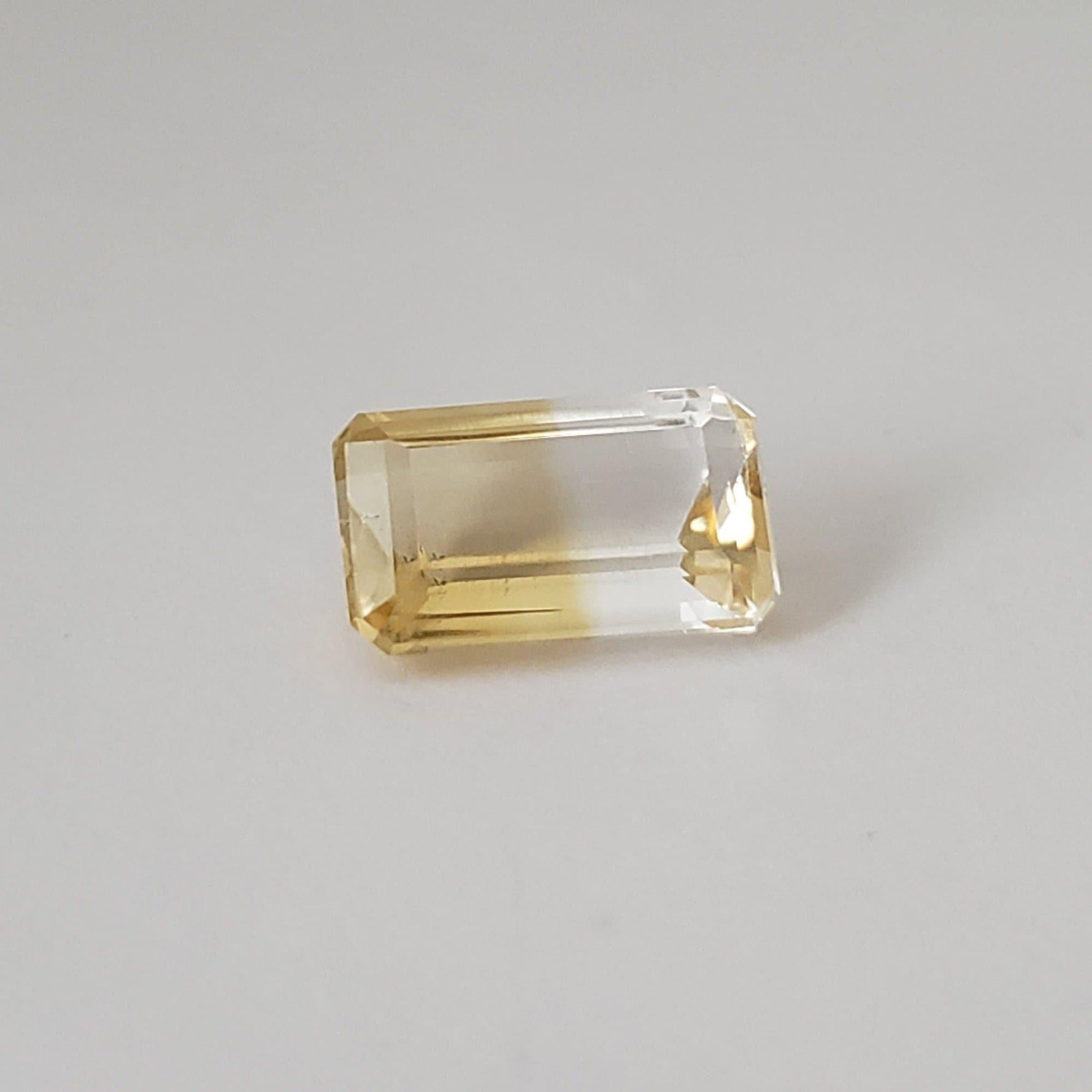 Madeira Citrine | Octagon Cut | Bi-Color Yellow | 13.7x8.5mm 5.57ct