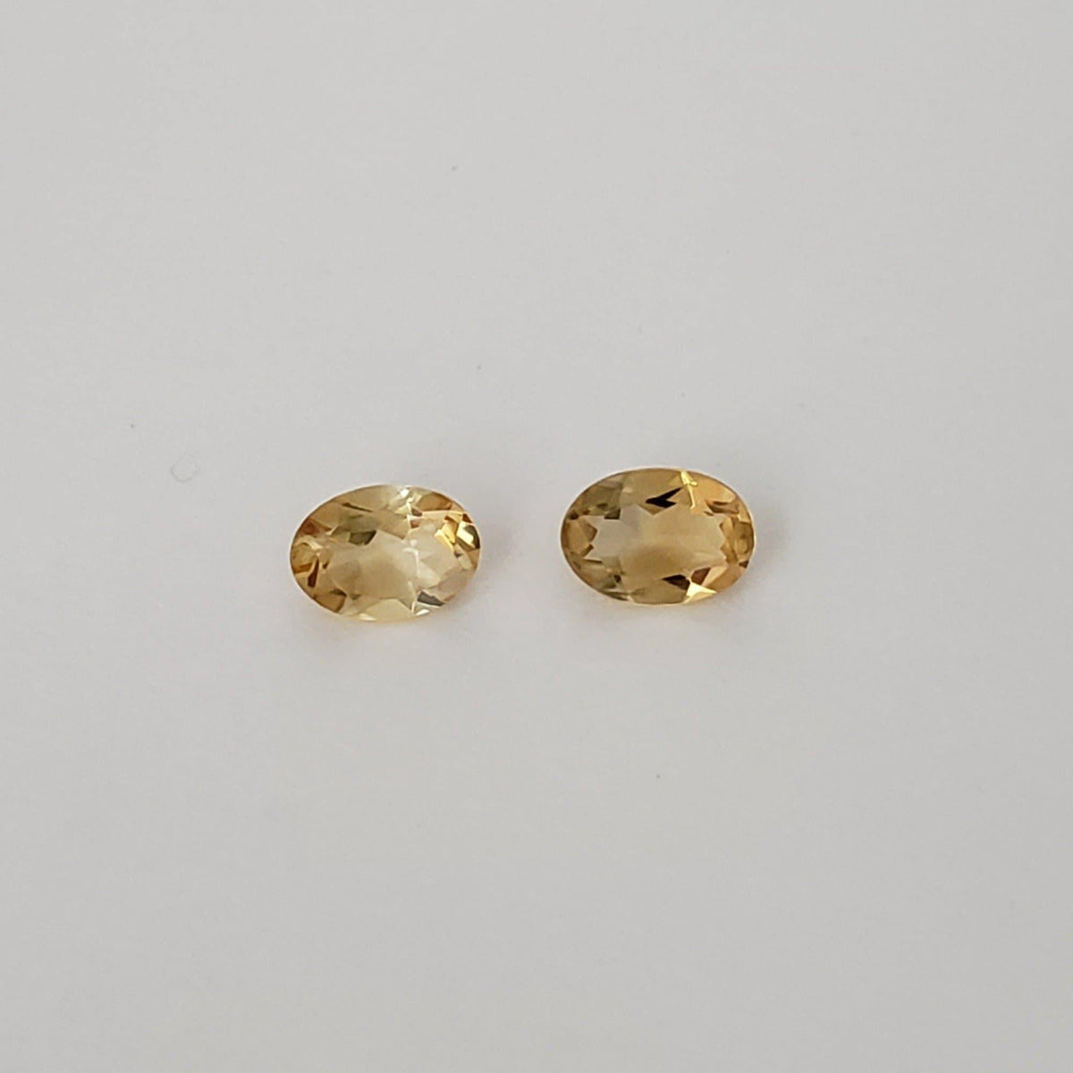 Madeira Citrine | Oval Cut | Golden | 7x5mm