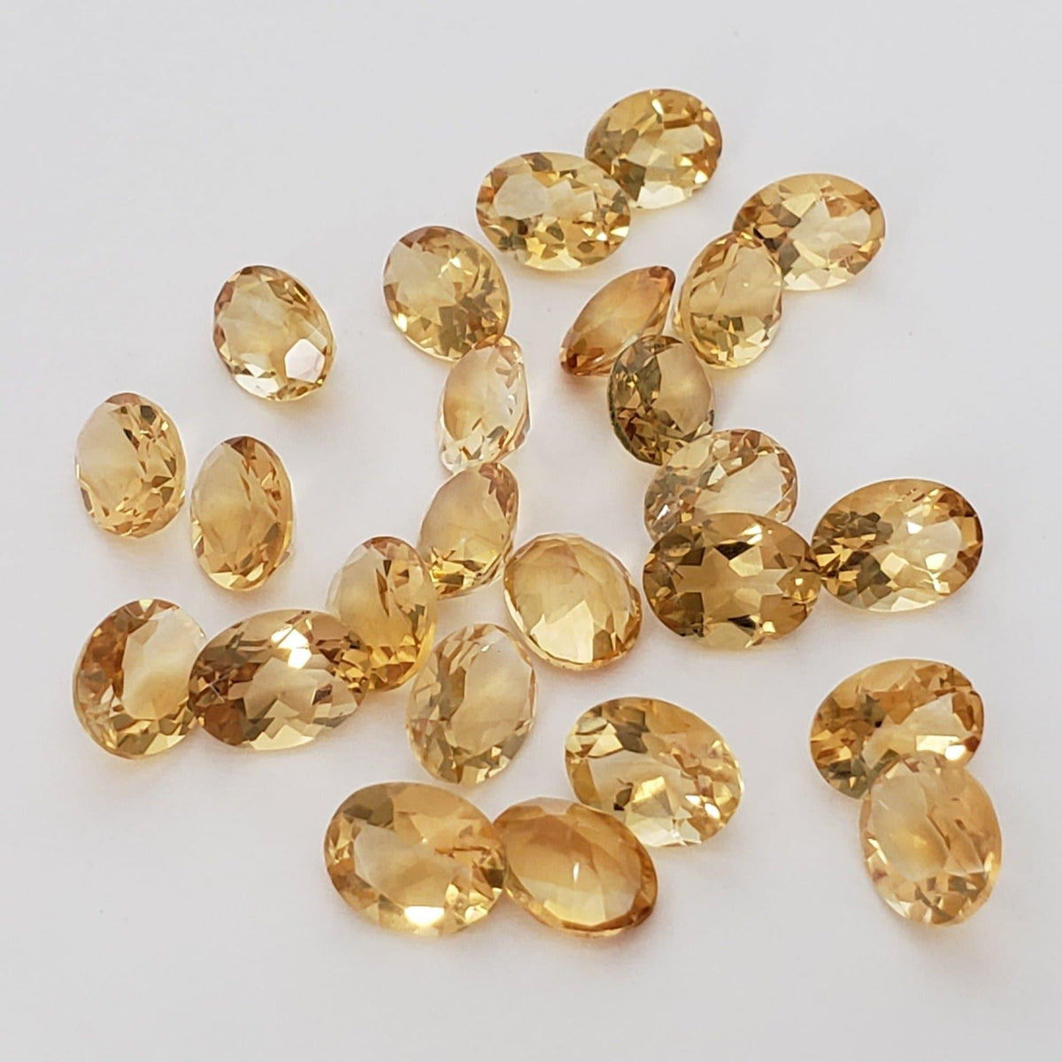 Madeira Citrine | Oval Cut | Golden | 8x6mm