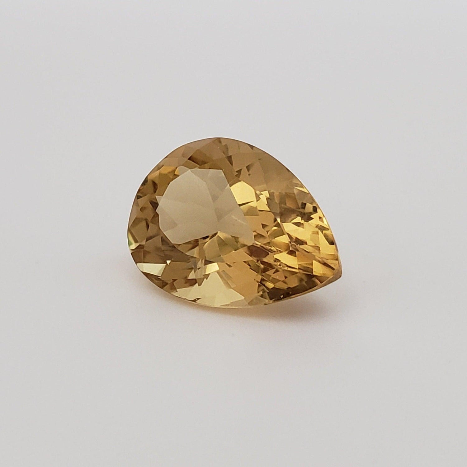 Madeira Citrine | Pear Shape Cut | Golden | 18x13mm 11.3ct