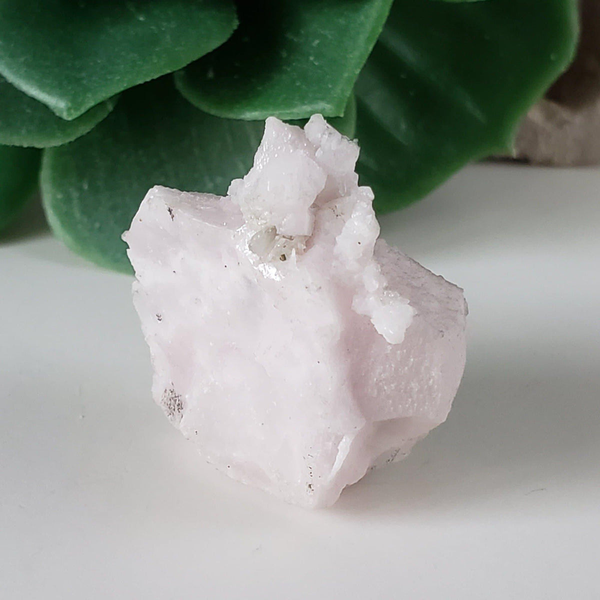 Mangano Calcite Crystal | 13.49 Grams | Lima, Peru