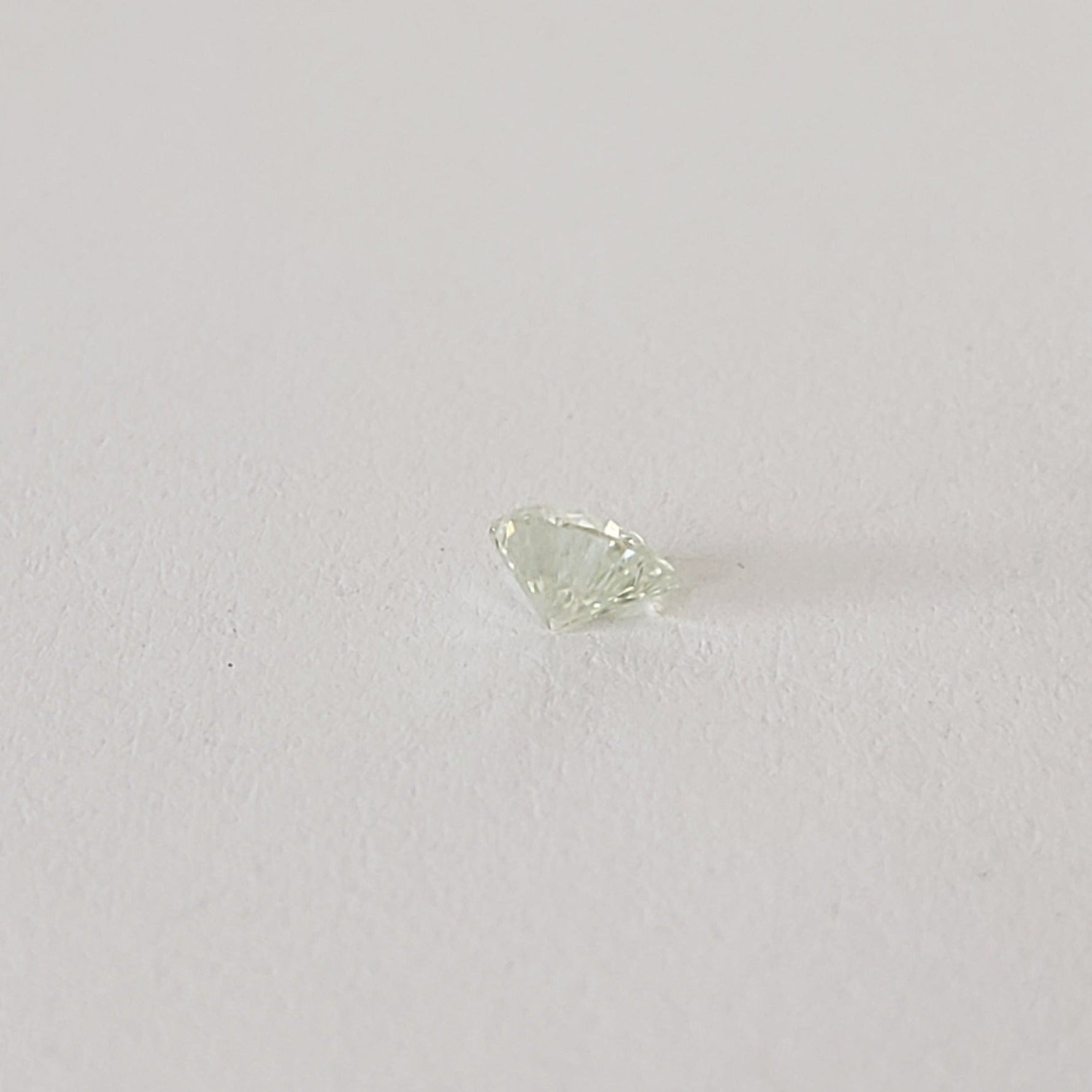 Moissanite | Heart Shape Cut | Pale Green | 4.5mm