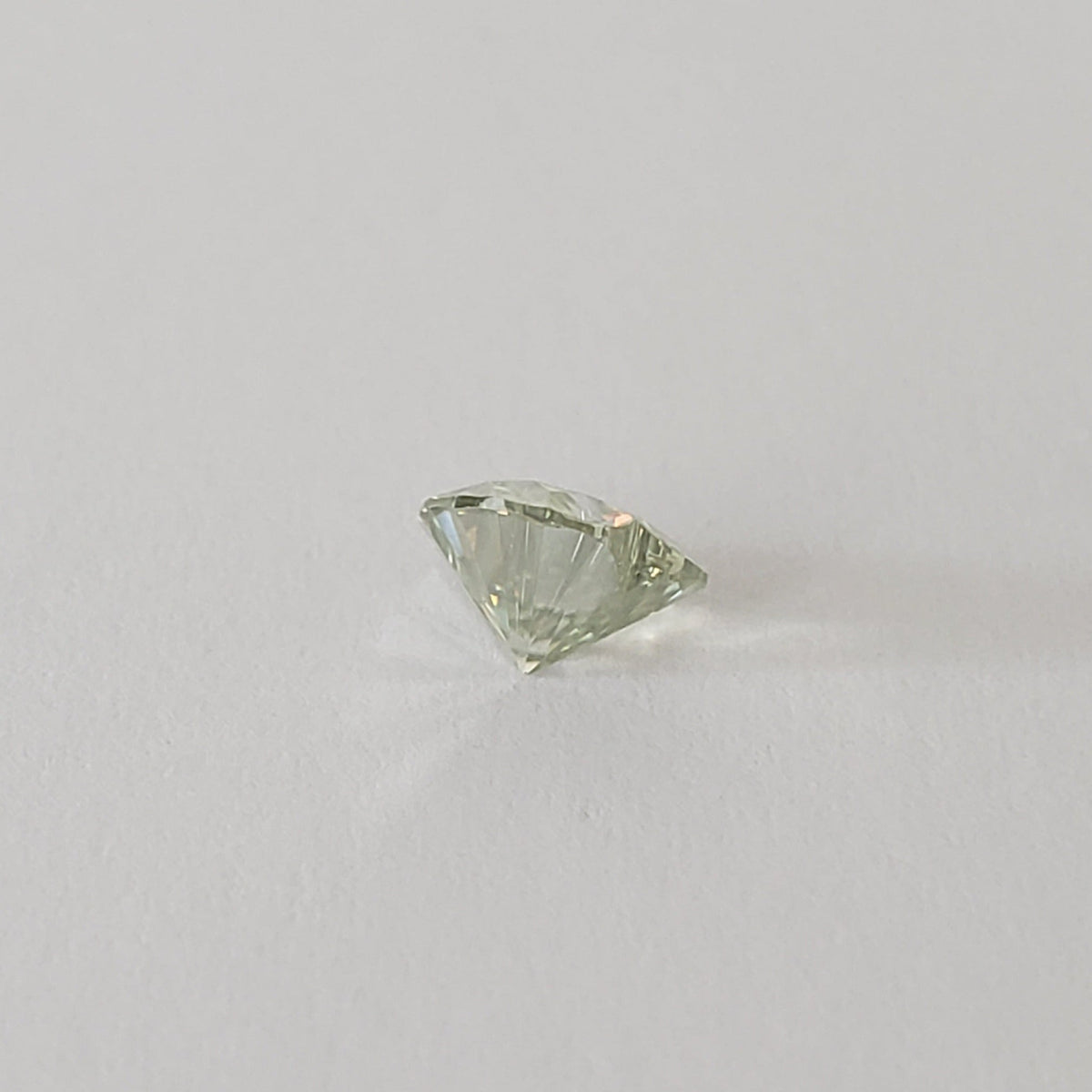  Moissanite | Heart Shape Cut | Pale Green | 6mm 