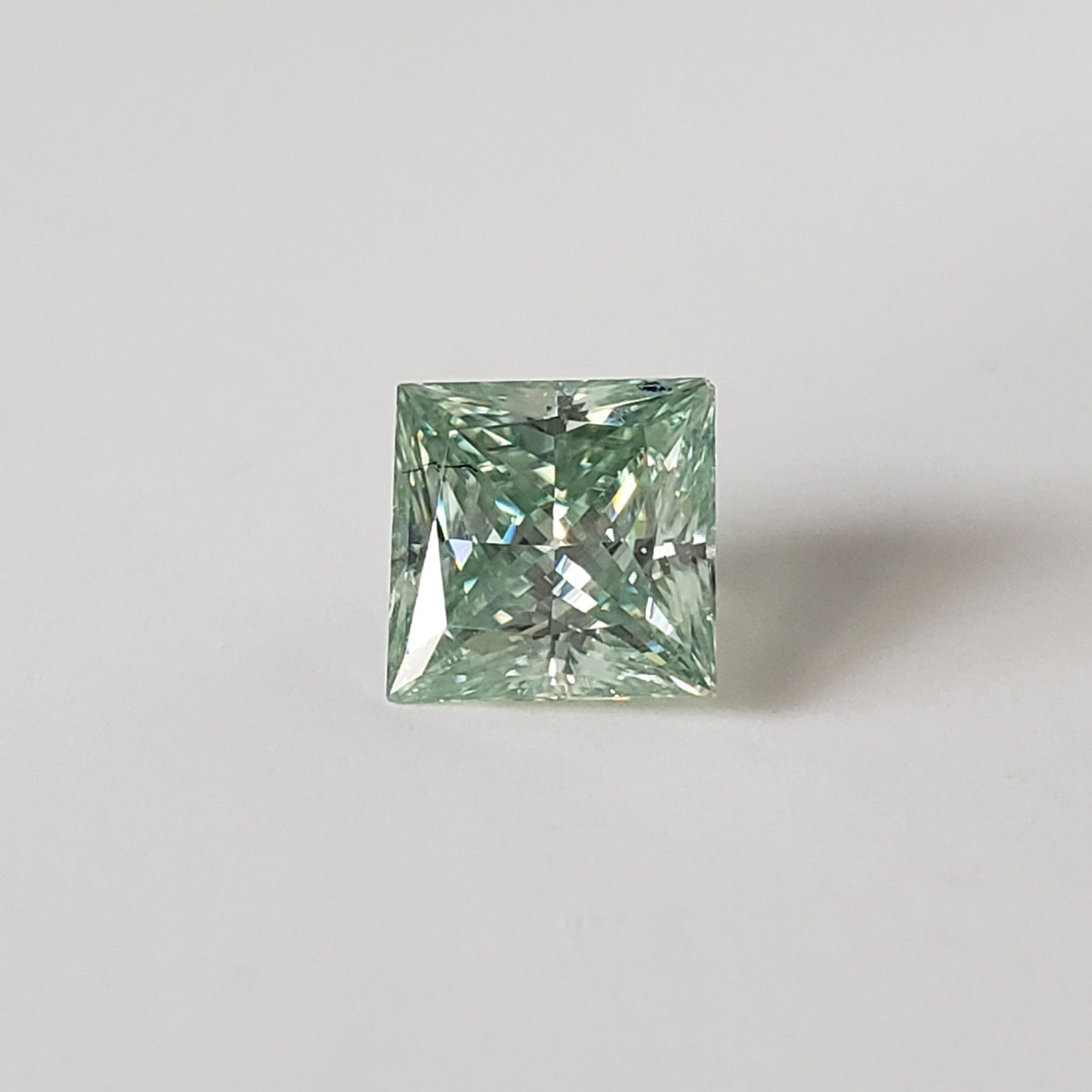  Moissanite | Princess Cut | Bright Green | 6.5mm 