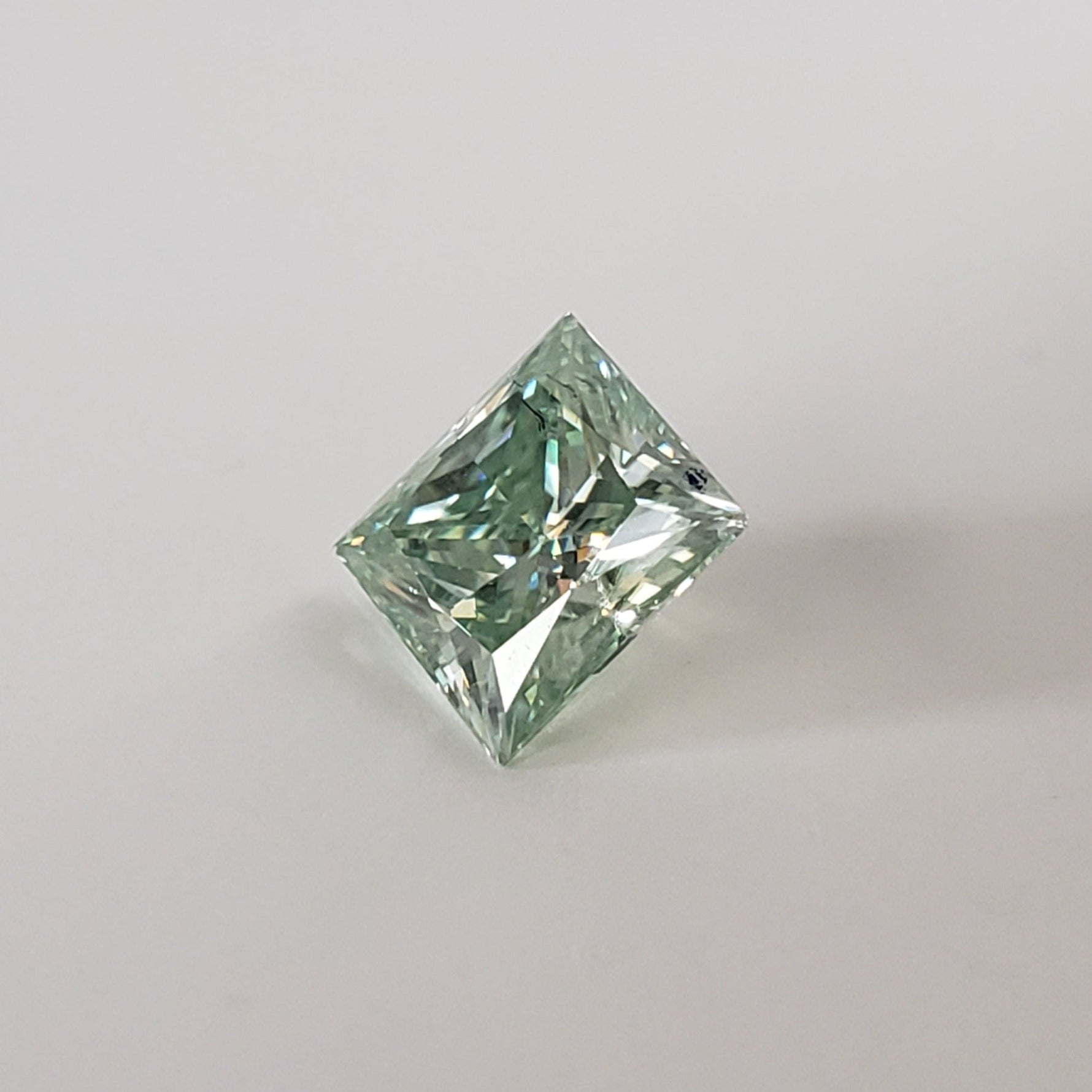  Moissanite | Princess Cut | Bright Green | 6.5mm 