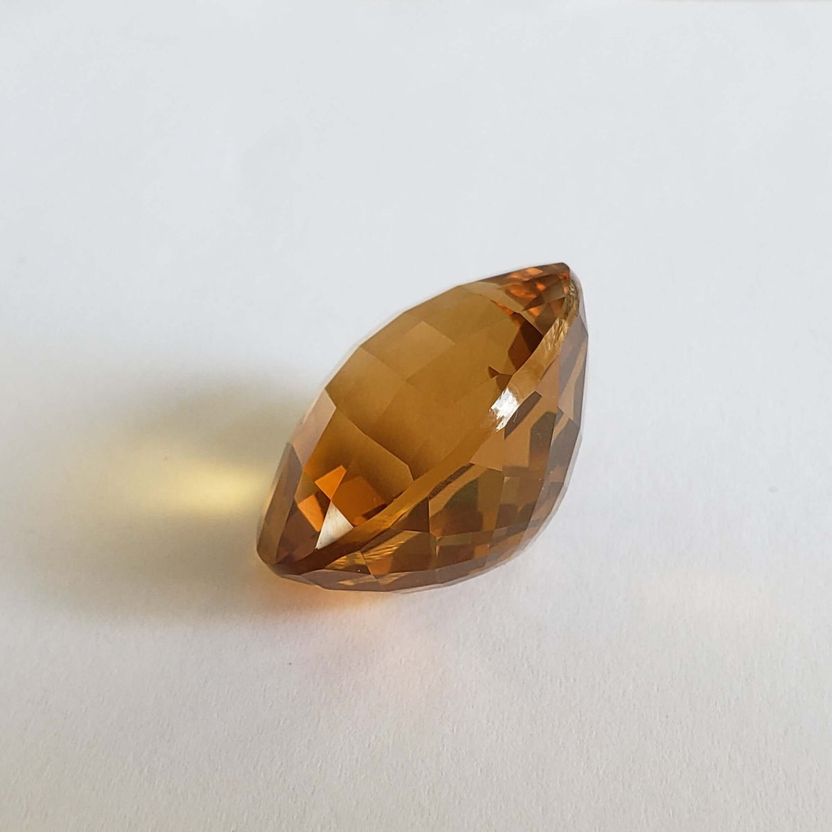  Olive Quartz | Oval Cut | Golden | 28x25mm 