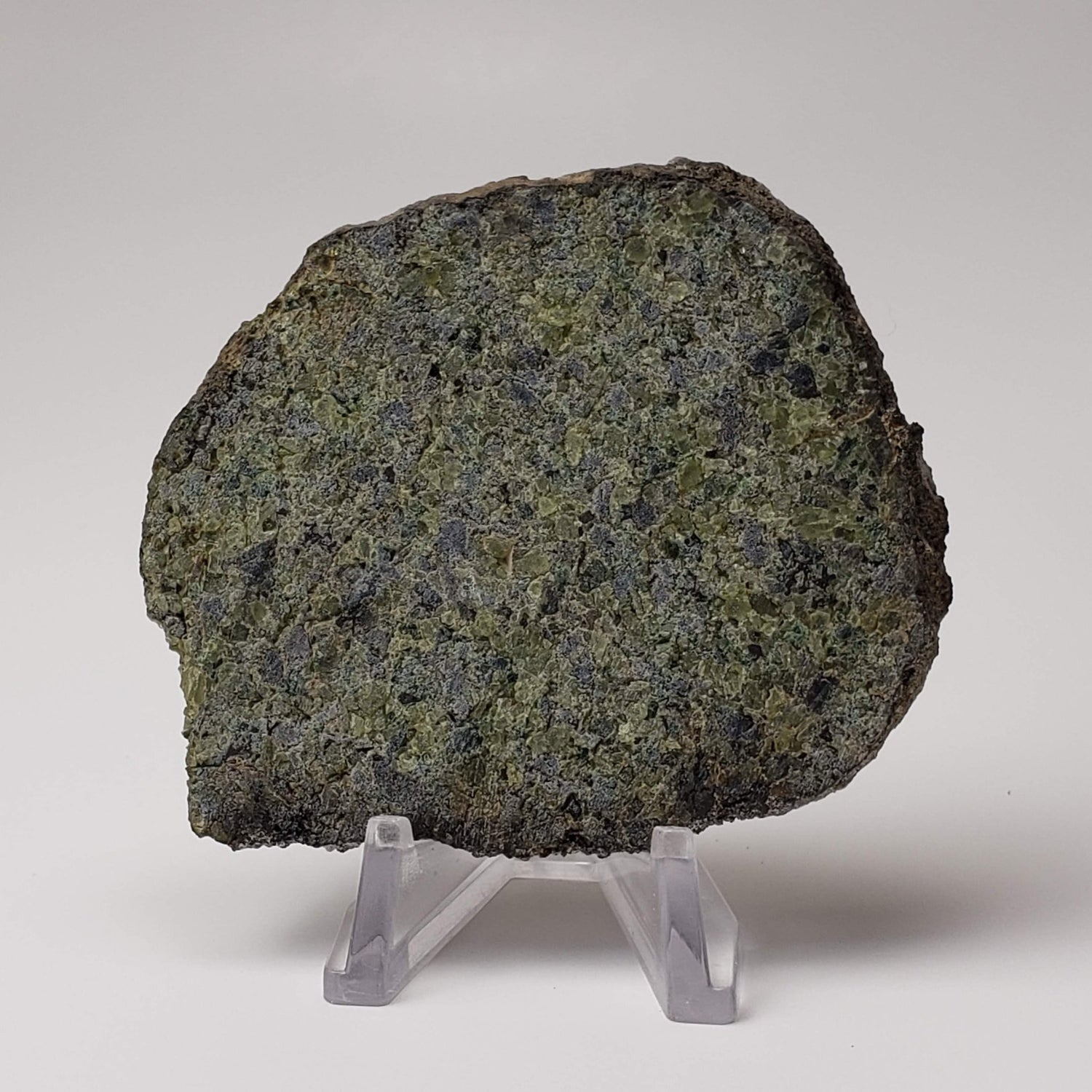 Bombe volcanique à l'olivine | Cristal recouvert de lave | 116,6 grammes | Mortlake, Victoria, Australie