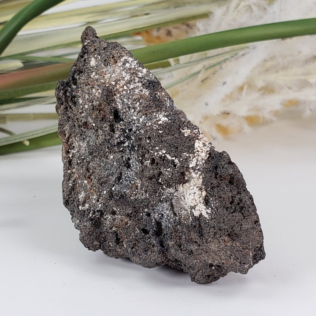 Olivine Volcanic Bomb | Lava Coated Crystal | 90 gr | Mortlake Victoria, Australia