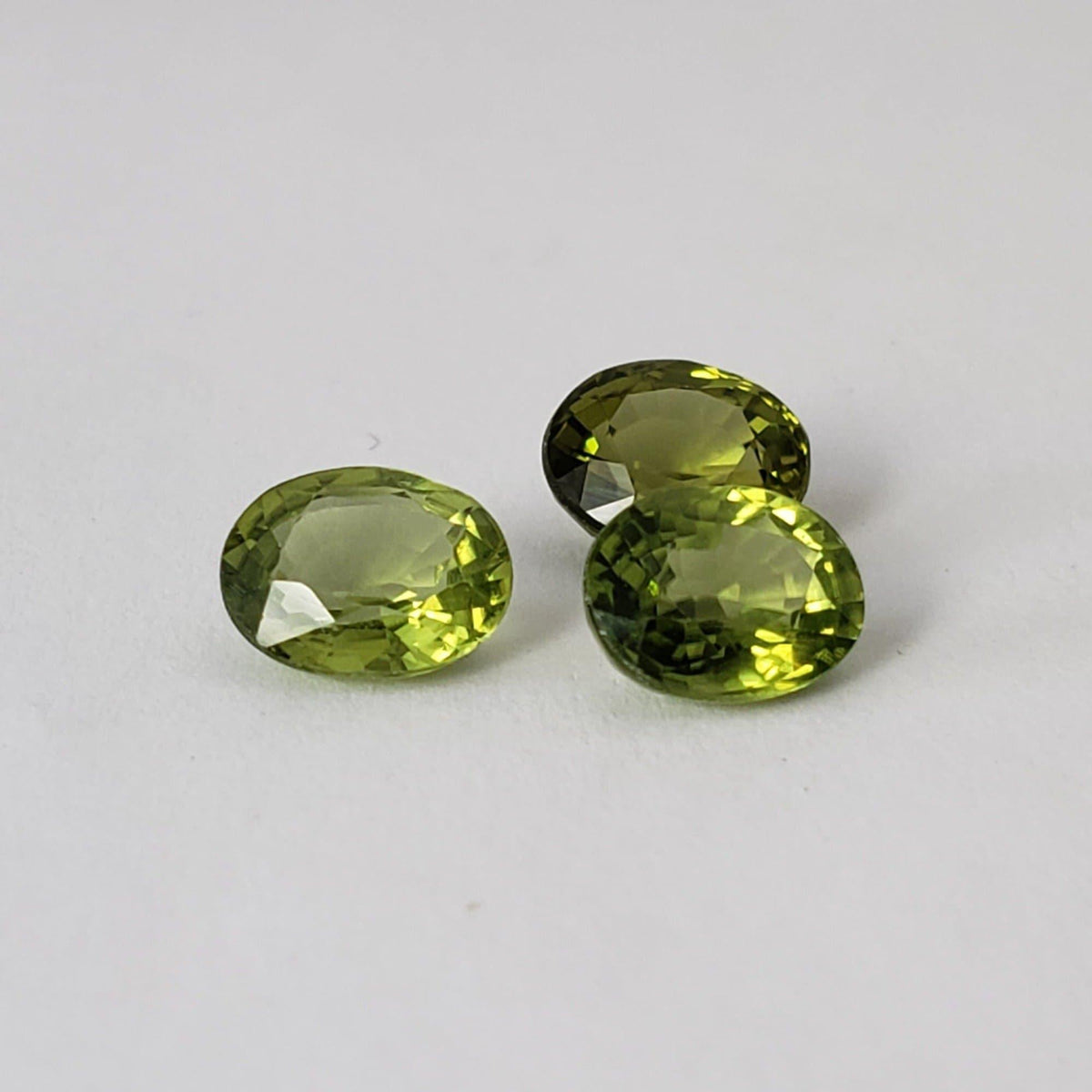 Peridot | Oval Cut | 7.5x6mm