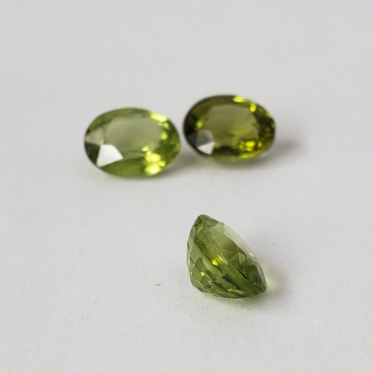 Peridot | Oval Cut | 7.5x6mm