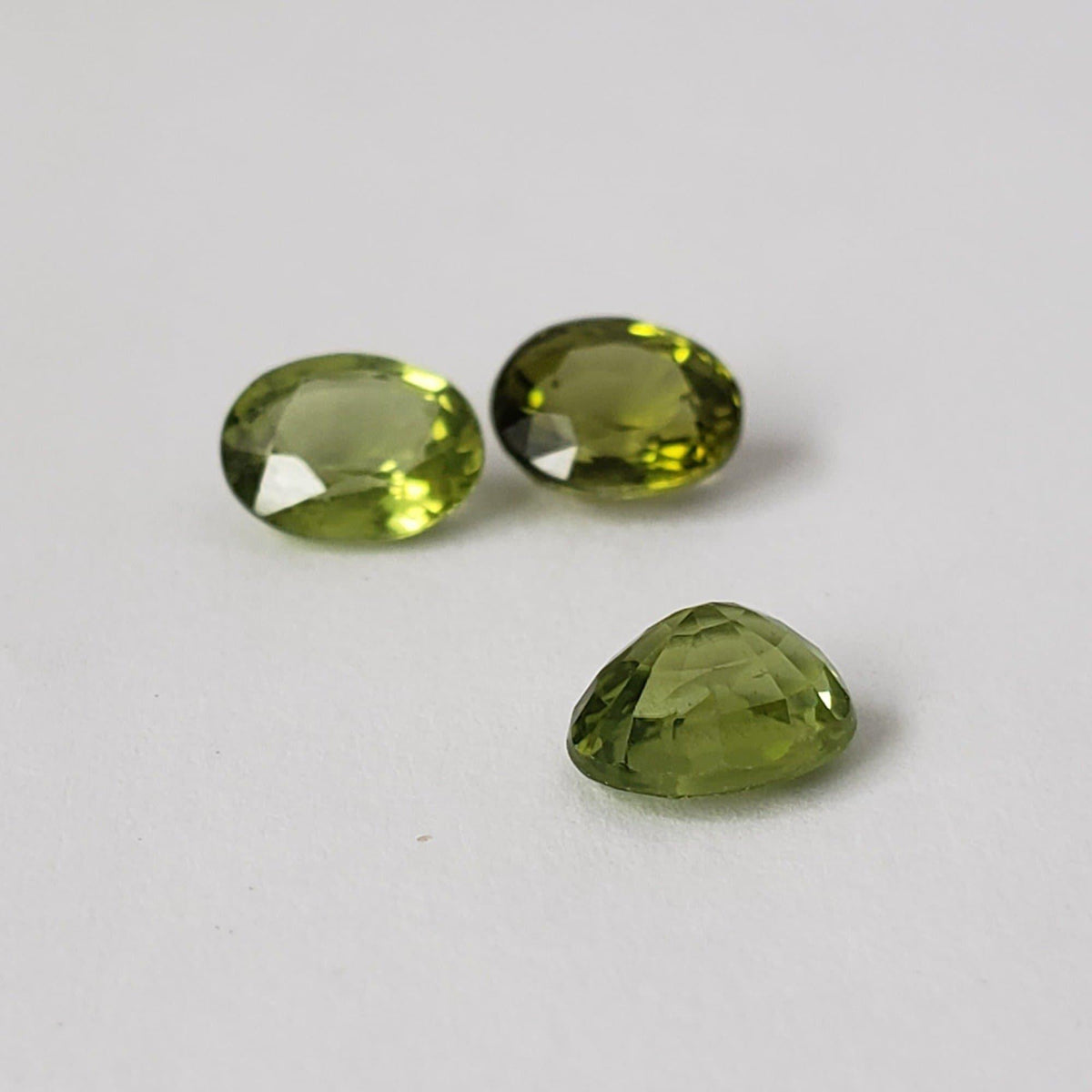 Peridot | Oval Cut | 7.5x6mm