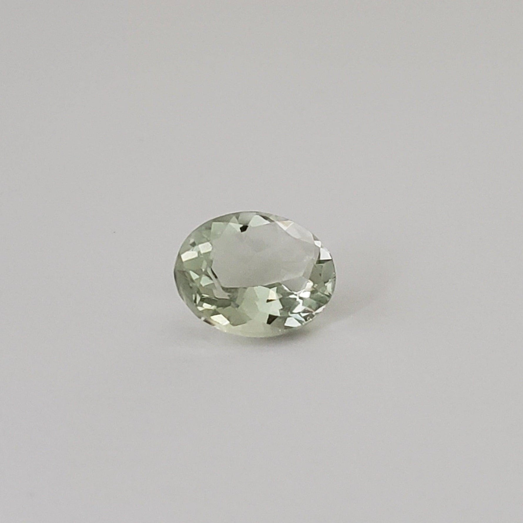  Prasiolite | Green Amethyst | Oval Cut | Light Green | 10x8mm 2.3ct 