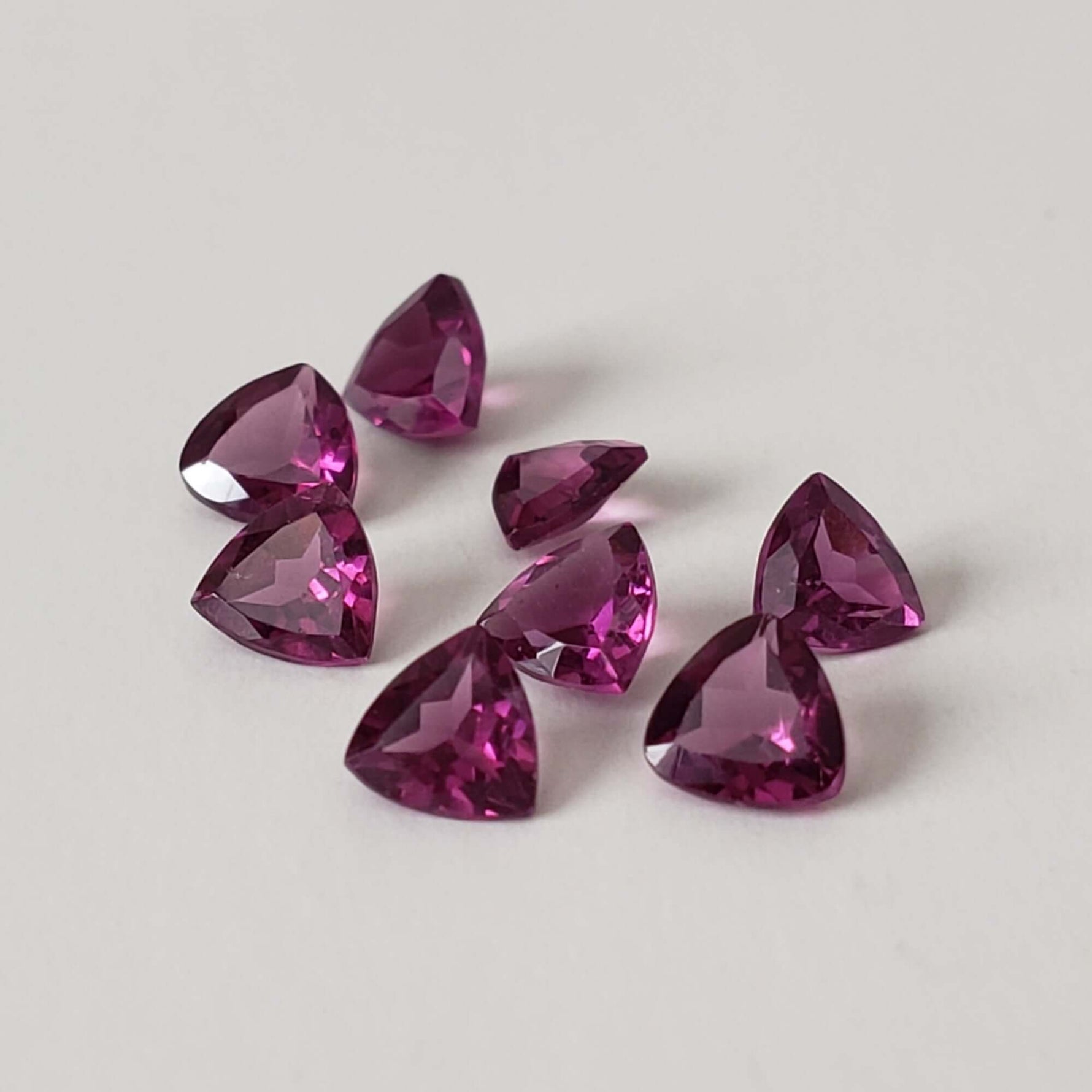  Rhodolite Garnet | Trilliant Cut | Reddish Purple | 4mm 