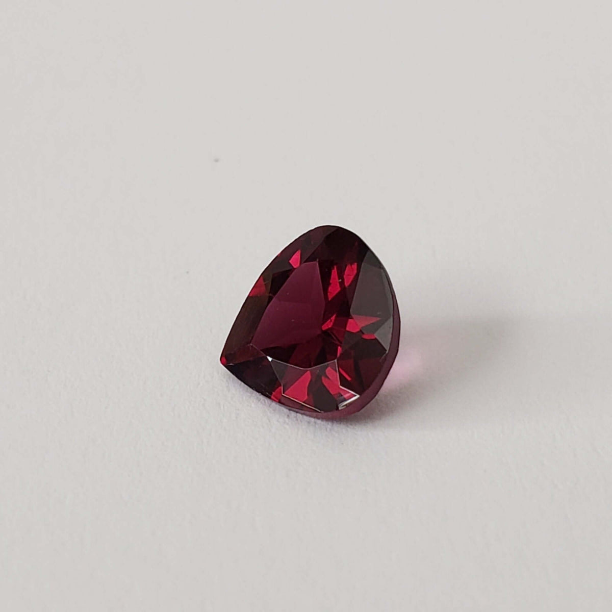  Rhodolite Garnet | Untreated Garnet | Pear Shape Cut | Reddish Purple | 7mm 