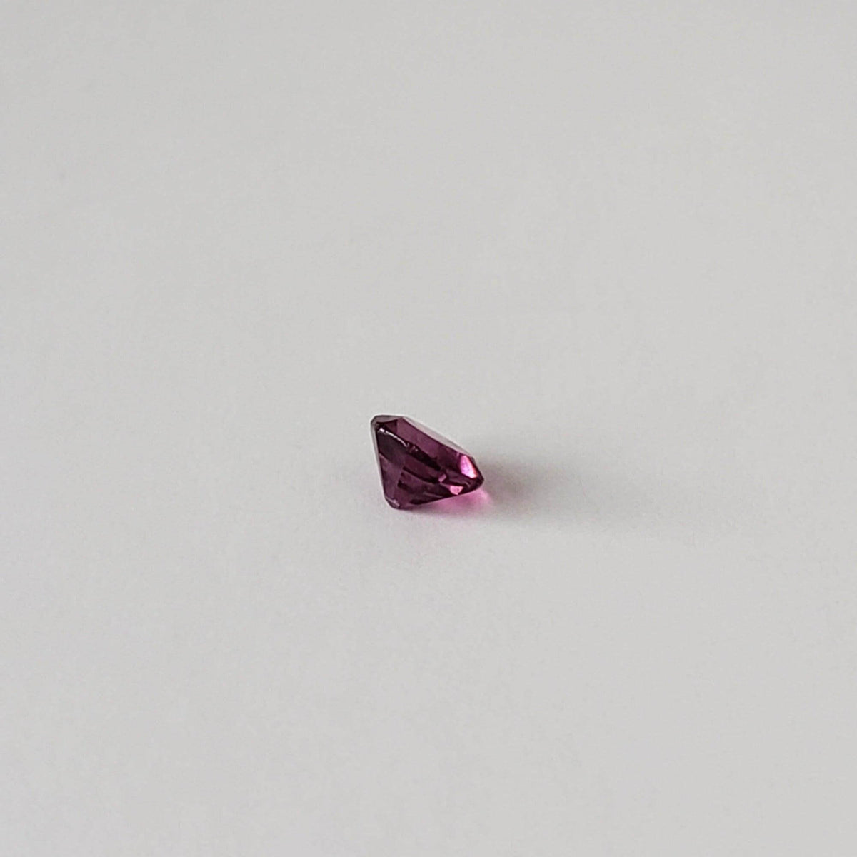  Rhodolite Garnet | Untreated Garnet | Round Cut | Reddish Purple | 3.4mm .22ct 