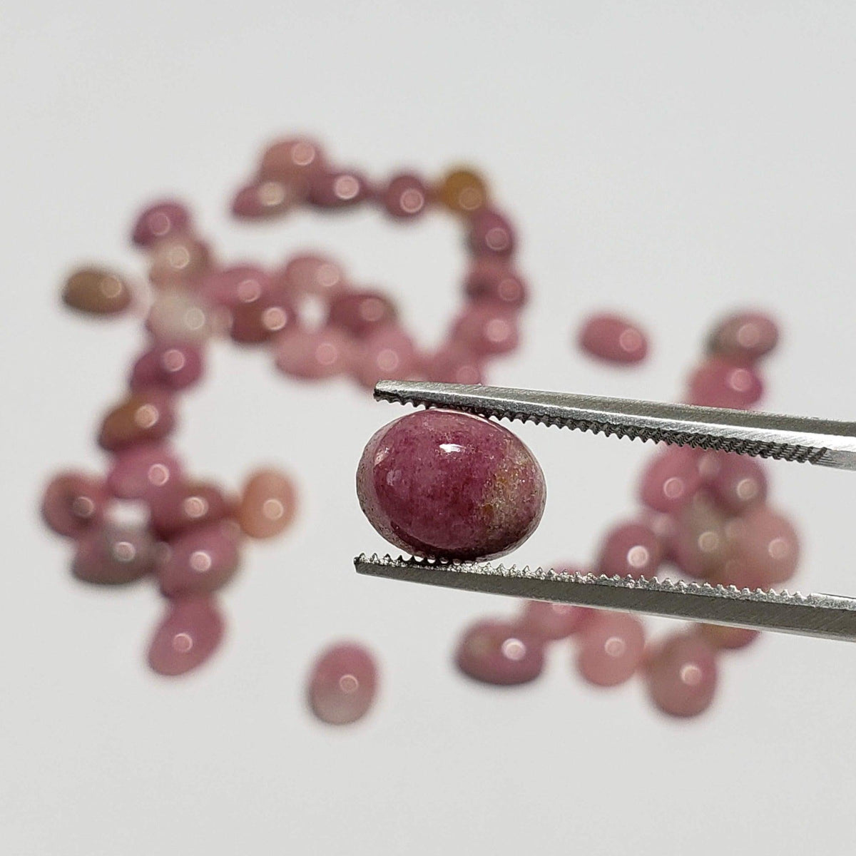 Rhodonite | Oval Cabochon | Pink | 8x6mm