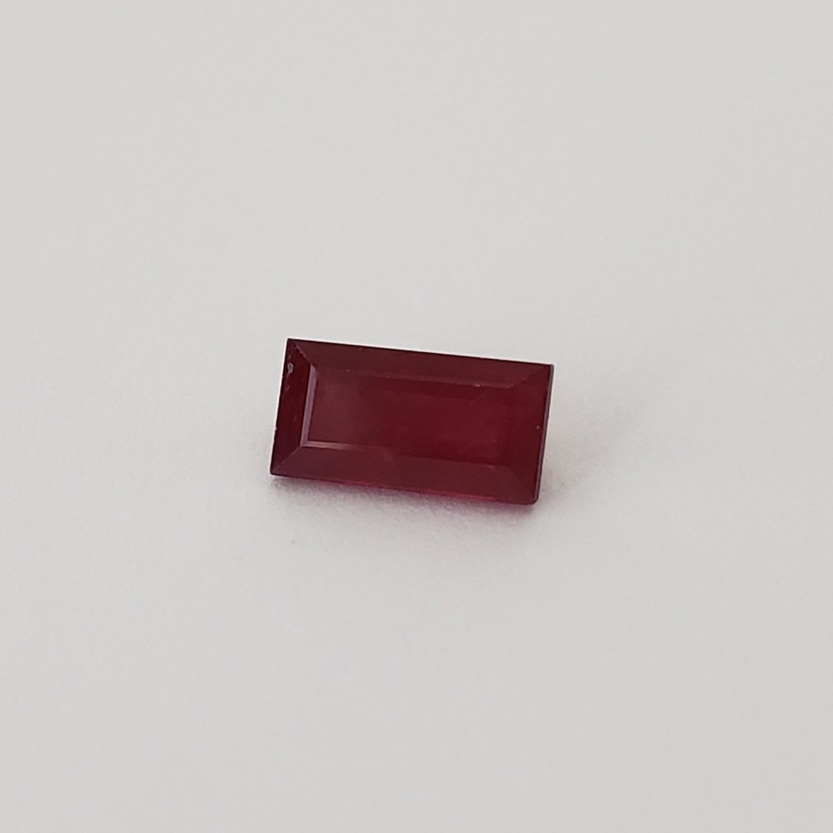 Ruby | Baguette Cut | Pigeon Blood Red | 7.6x4mm | Madagascar