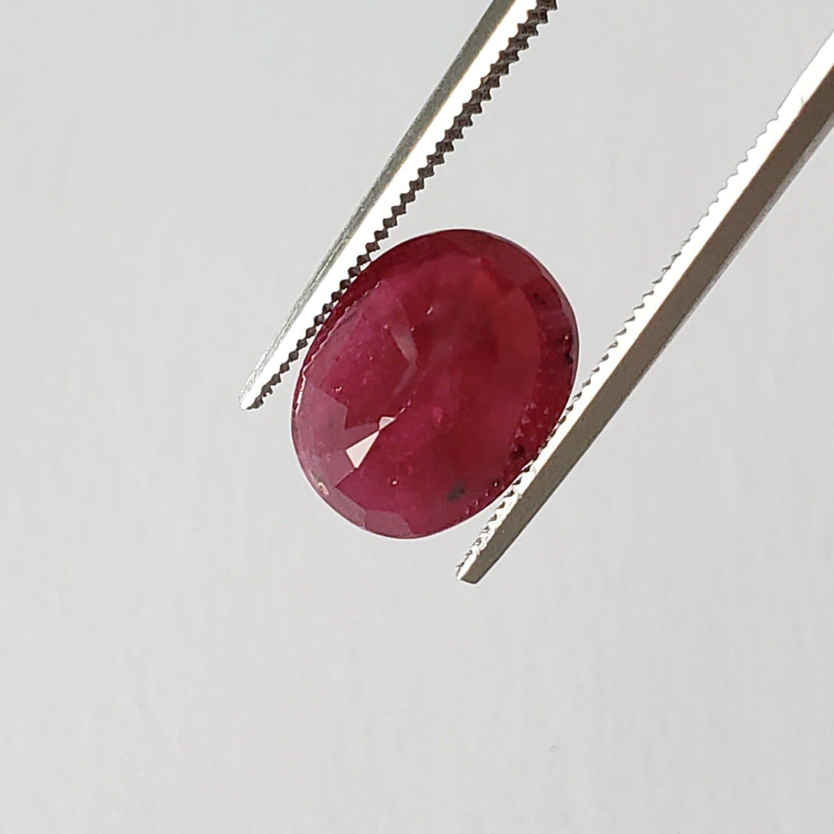  Ruby | Oval Cut | Red | 11x8.6mm 4.91ct | Madagascar 