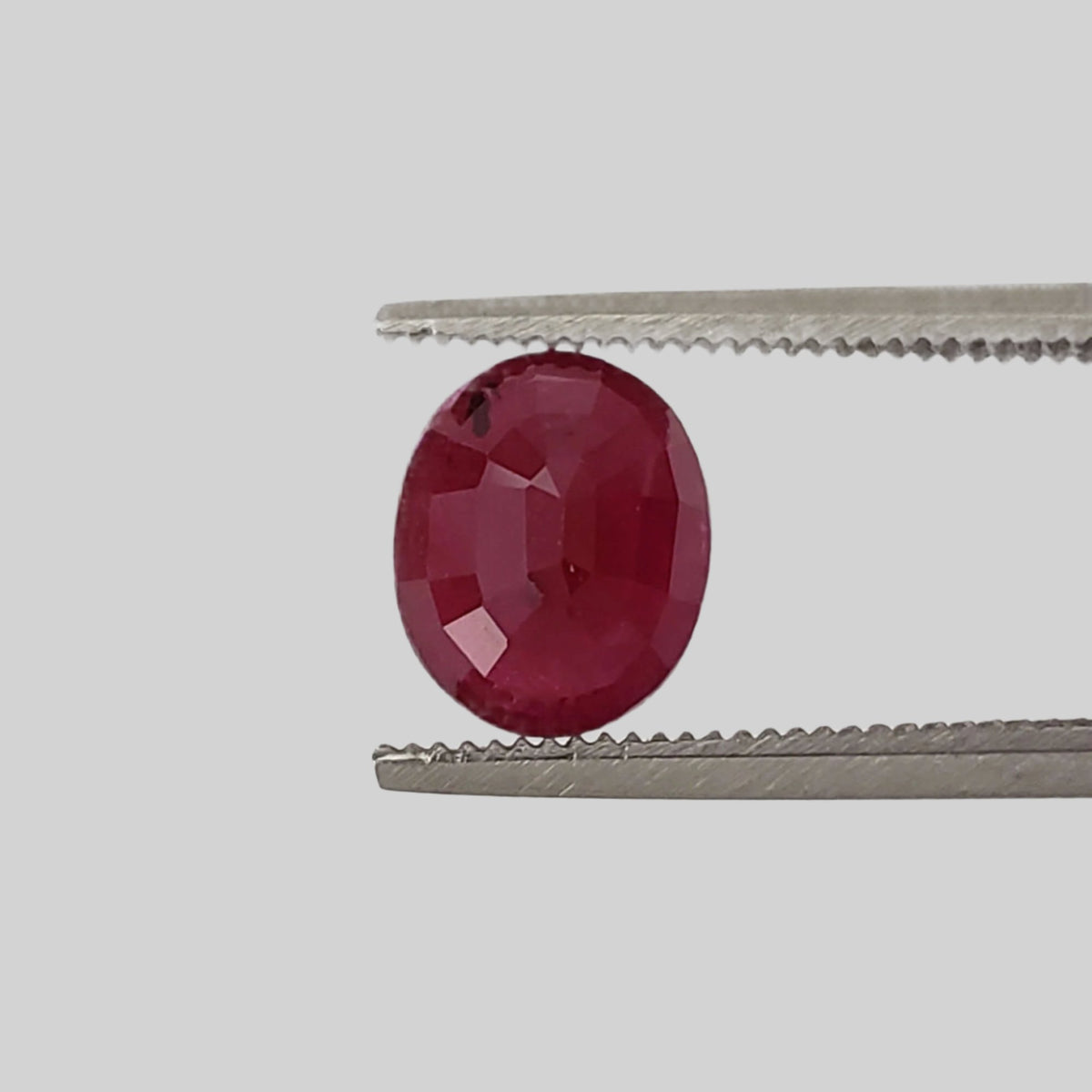  Ruby | Oval Cut | Top Pigeon Blood Red | 7.5x6.3mm 1.85ct | Myanmar 