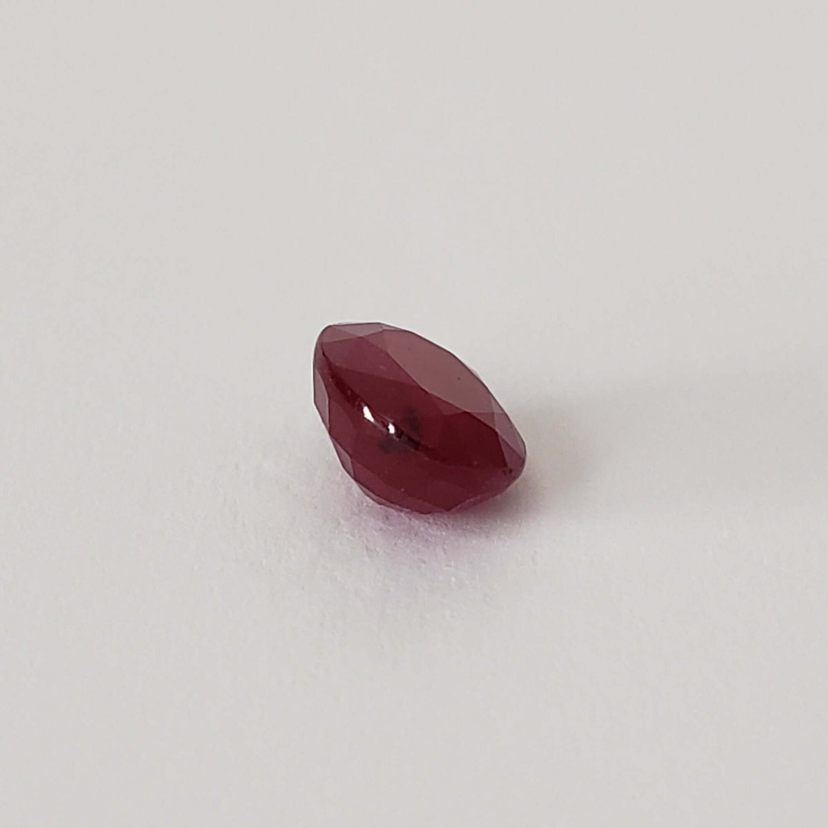  Ruby | Oval Cut | Top Pigeon Blood Red | 7.5x6.3mm 1.85ct | Myanmar 