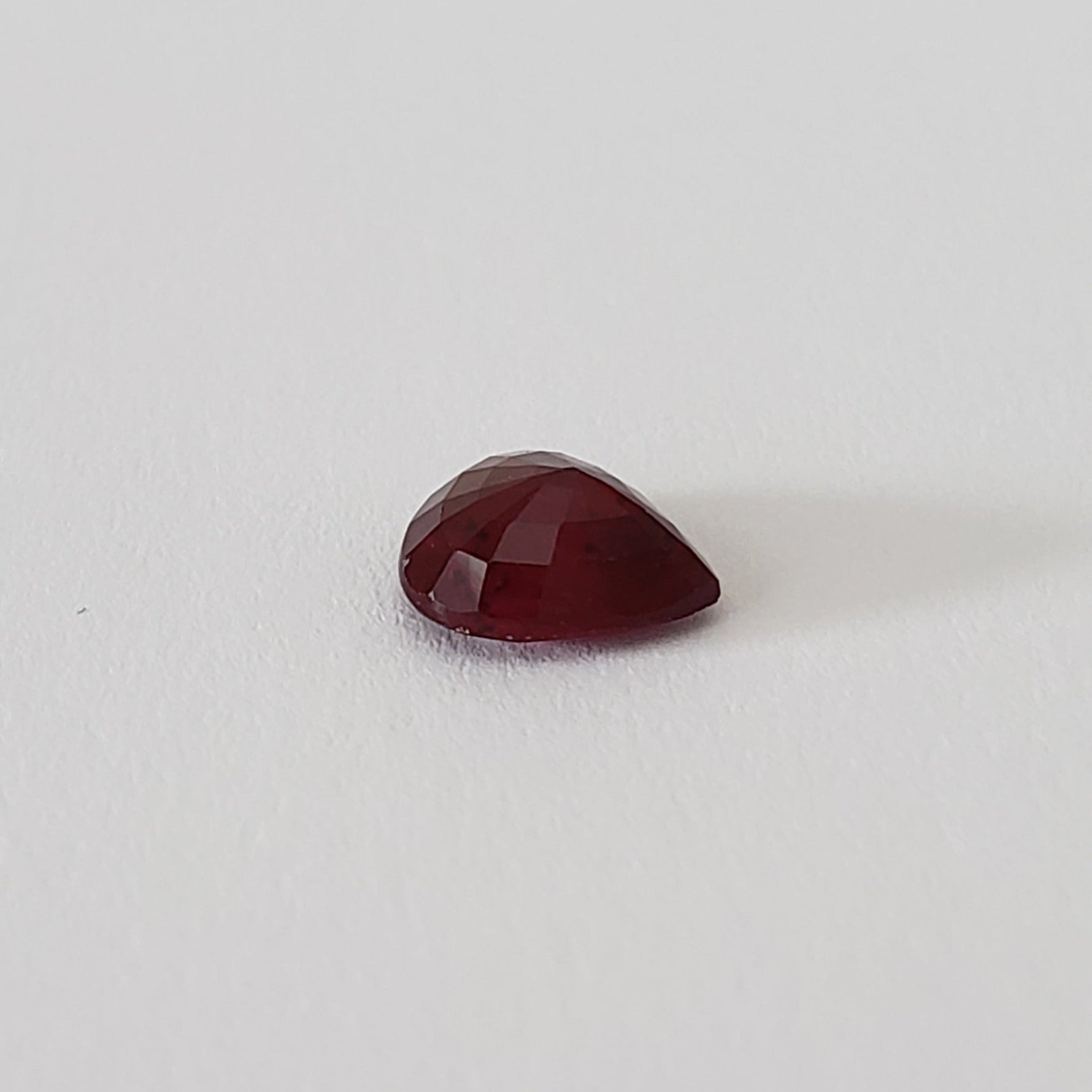 Ruby | Pear Shape Cut | Pigeon Blood Red | 7.7x7mm 1.42ct |  Africa