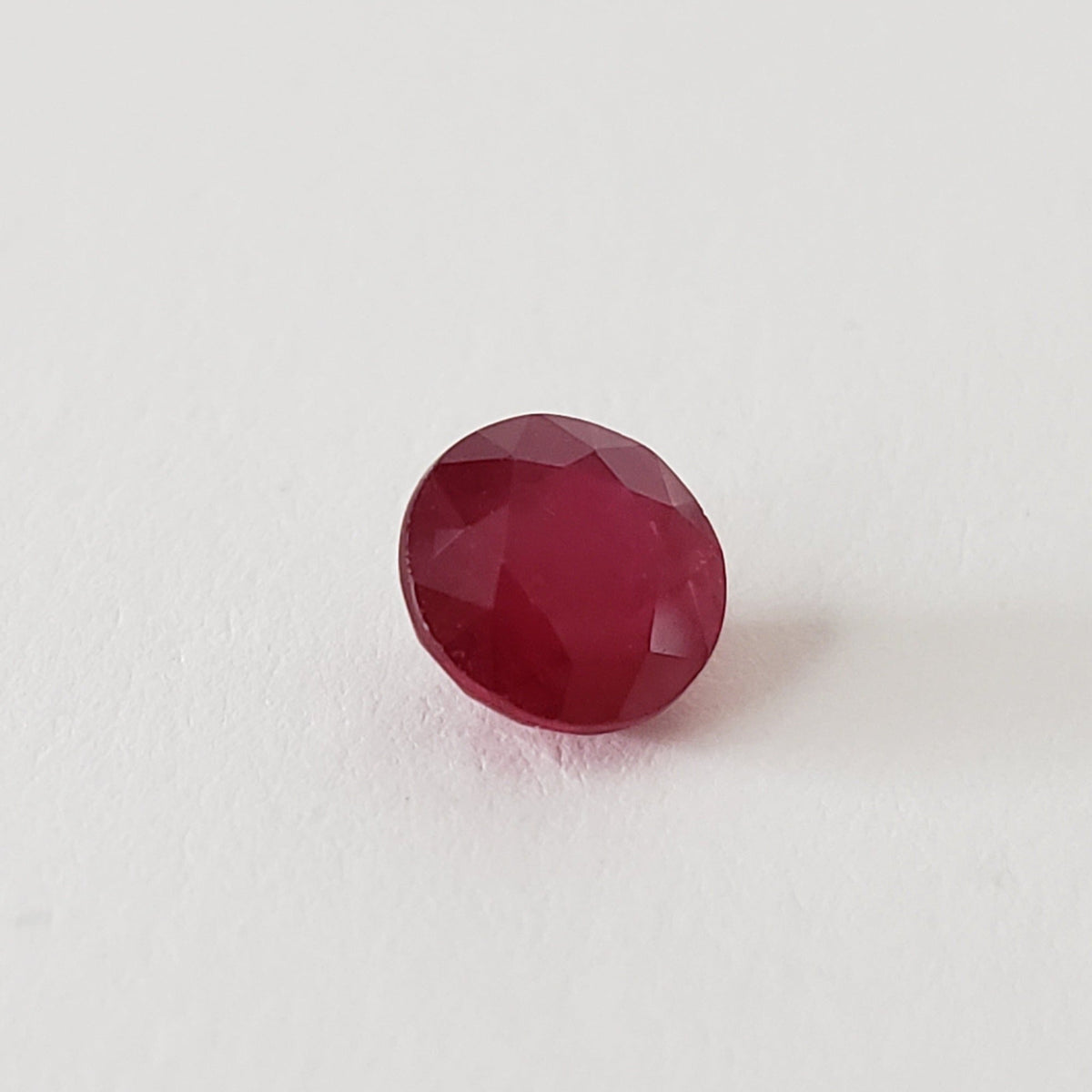  Ruby | Round Cut | Pigeon Blood Red | 6mm 