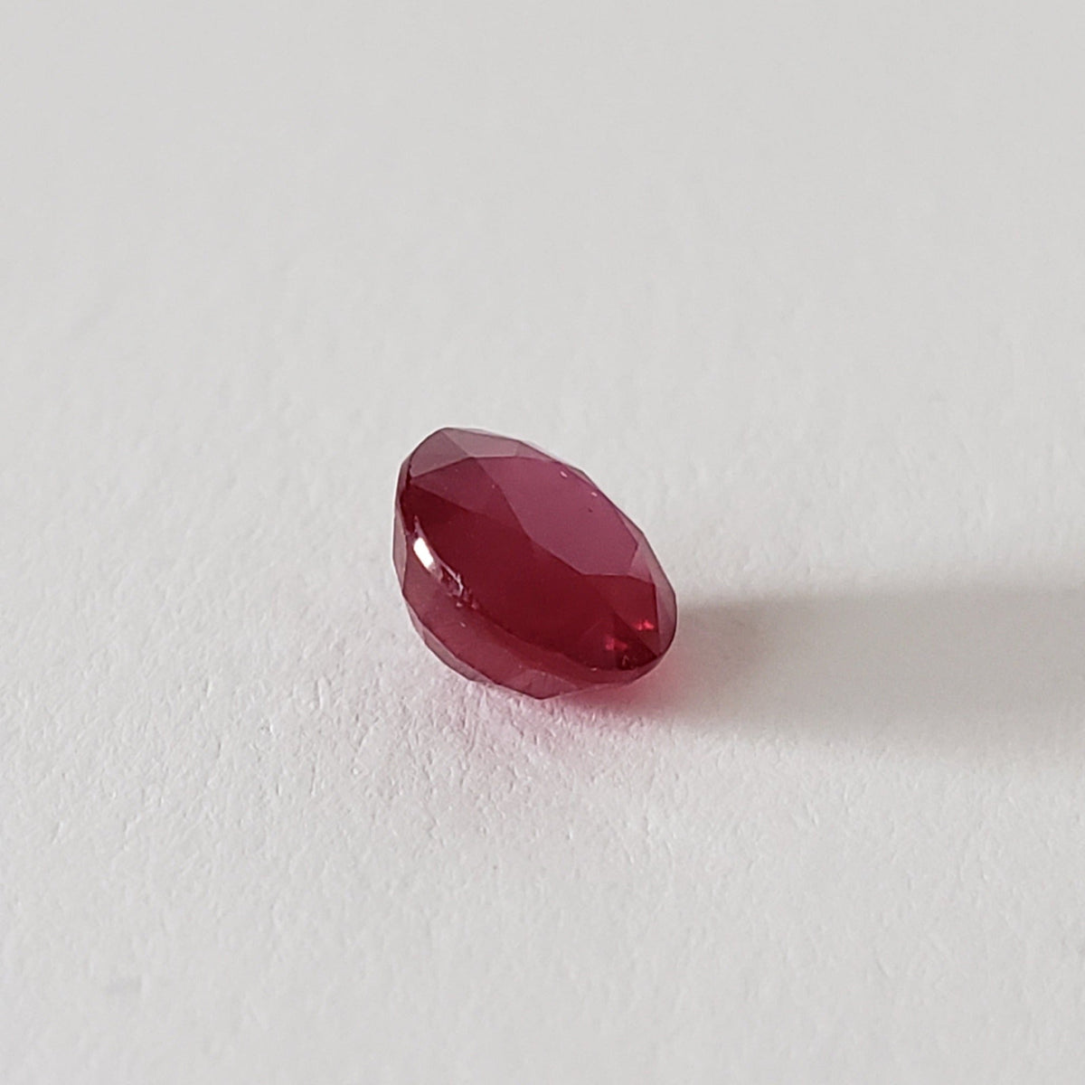  Ruby | Round Cut | Pigeon Blood Red | 6mm 